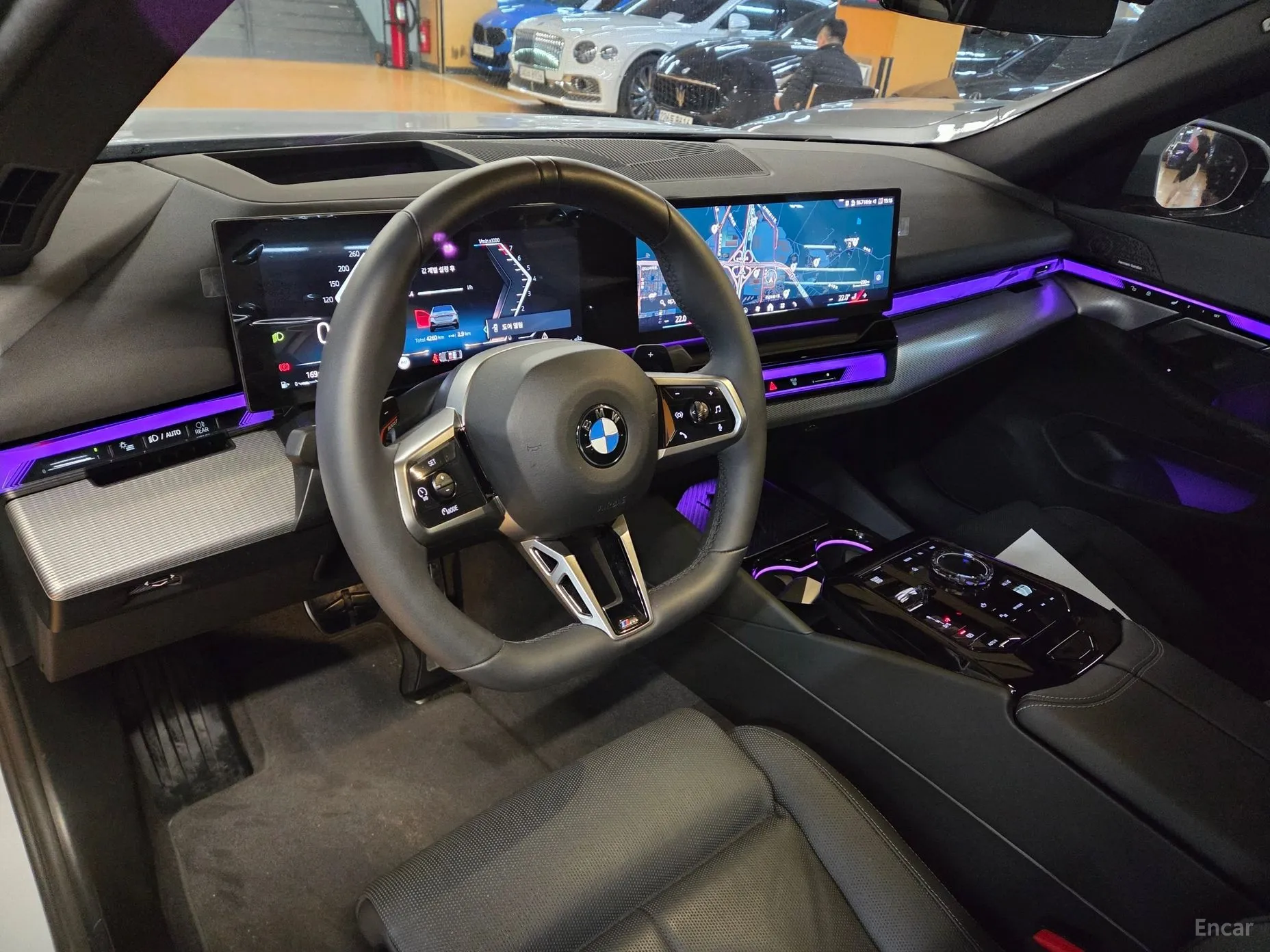 BMW 5 Series (G60) превью 6
