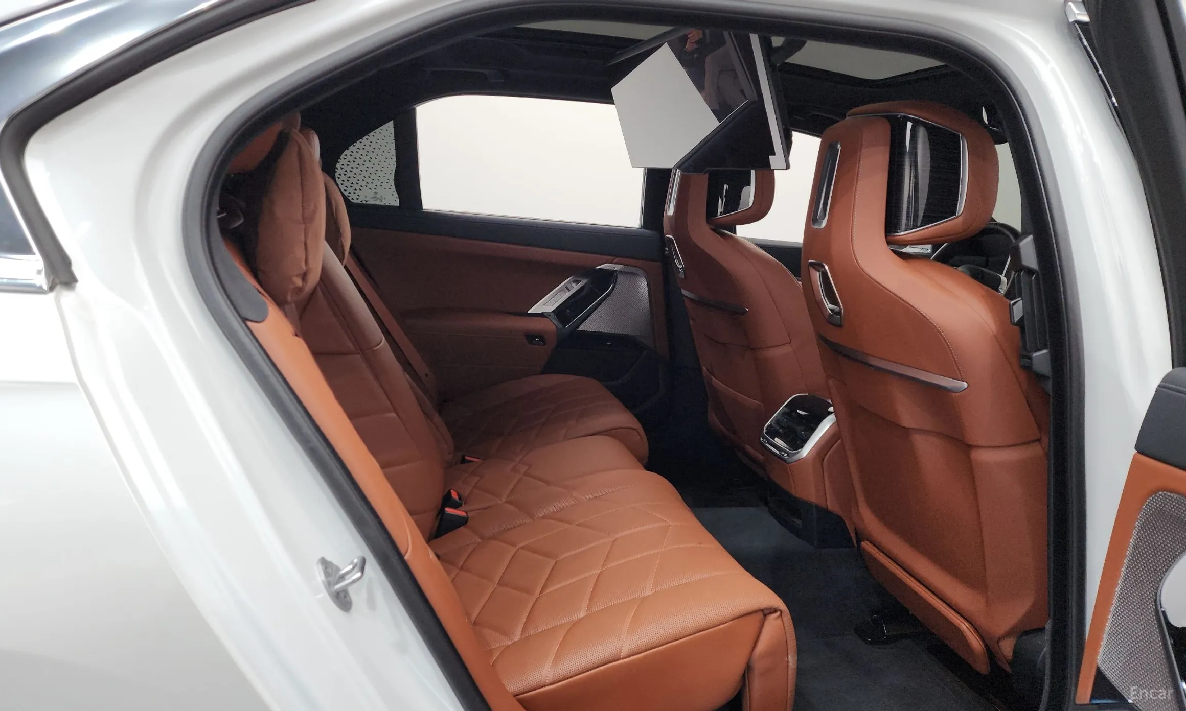 BMW 7 Series (G70) превью 12