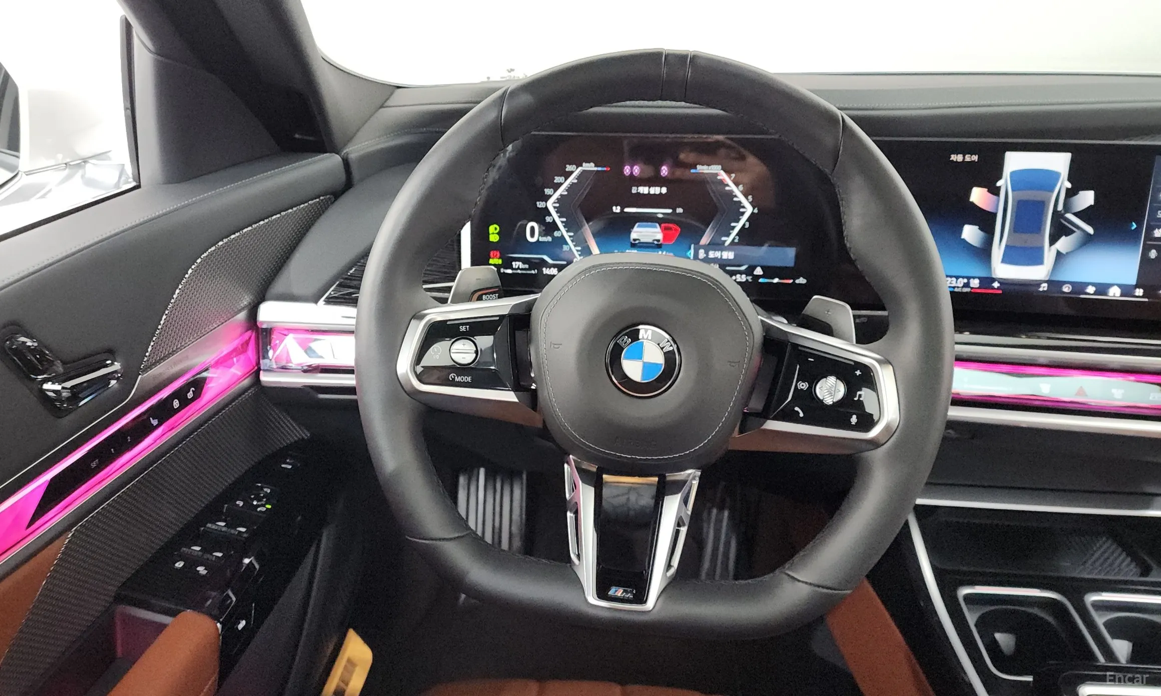 BMW 7 Series (G70) превью 13
