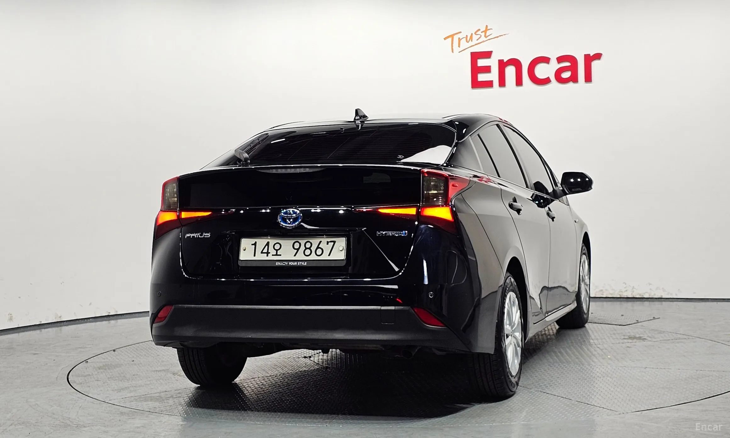 Toyota Prius 4th Generation превью 4