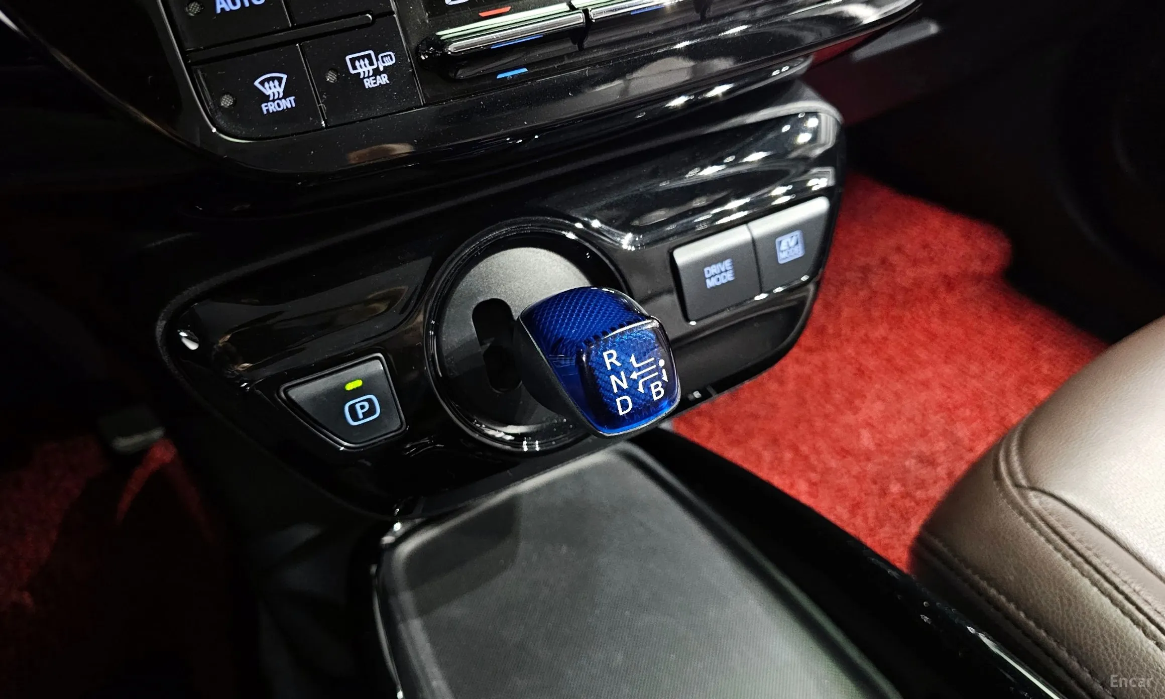 Toyota Prius 4th Generation превью 9