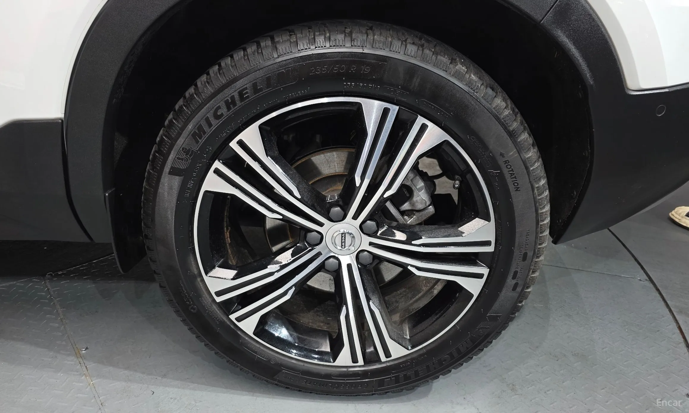 Volvo XC40 превью 5
