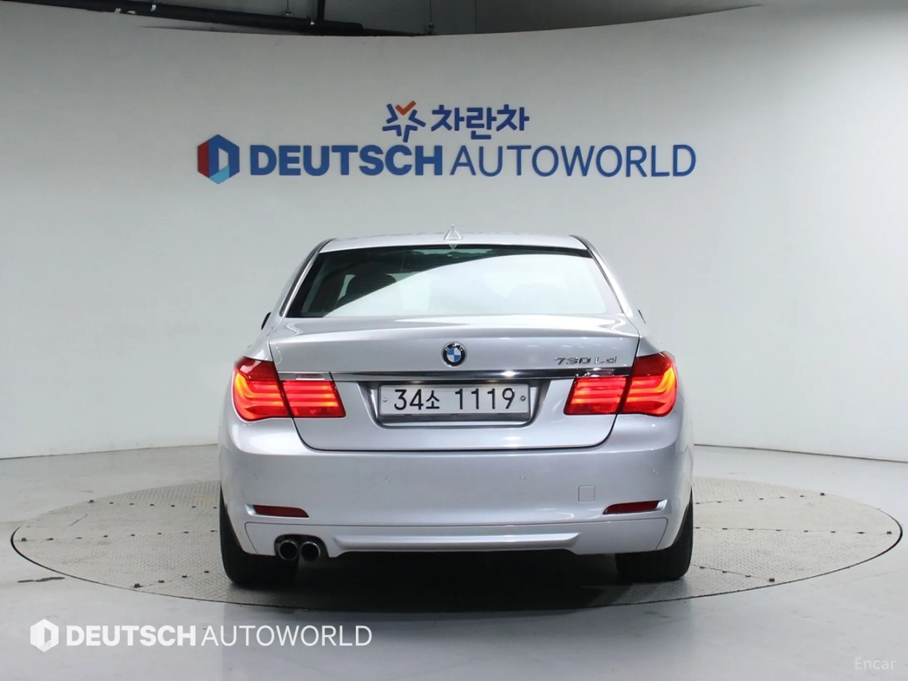 BMW 7 Series (F01) превью 4
