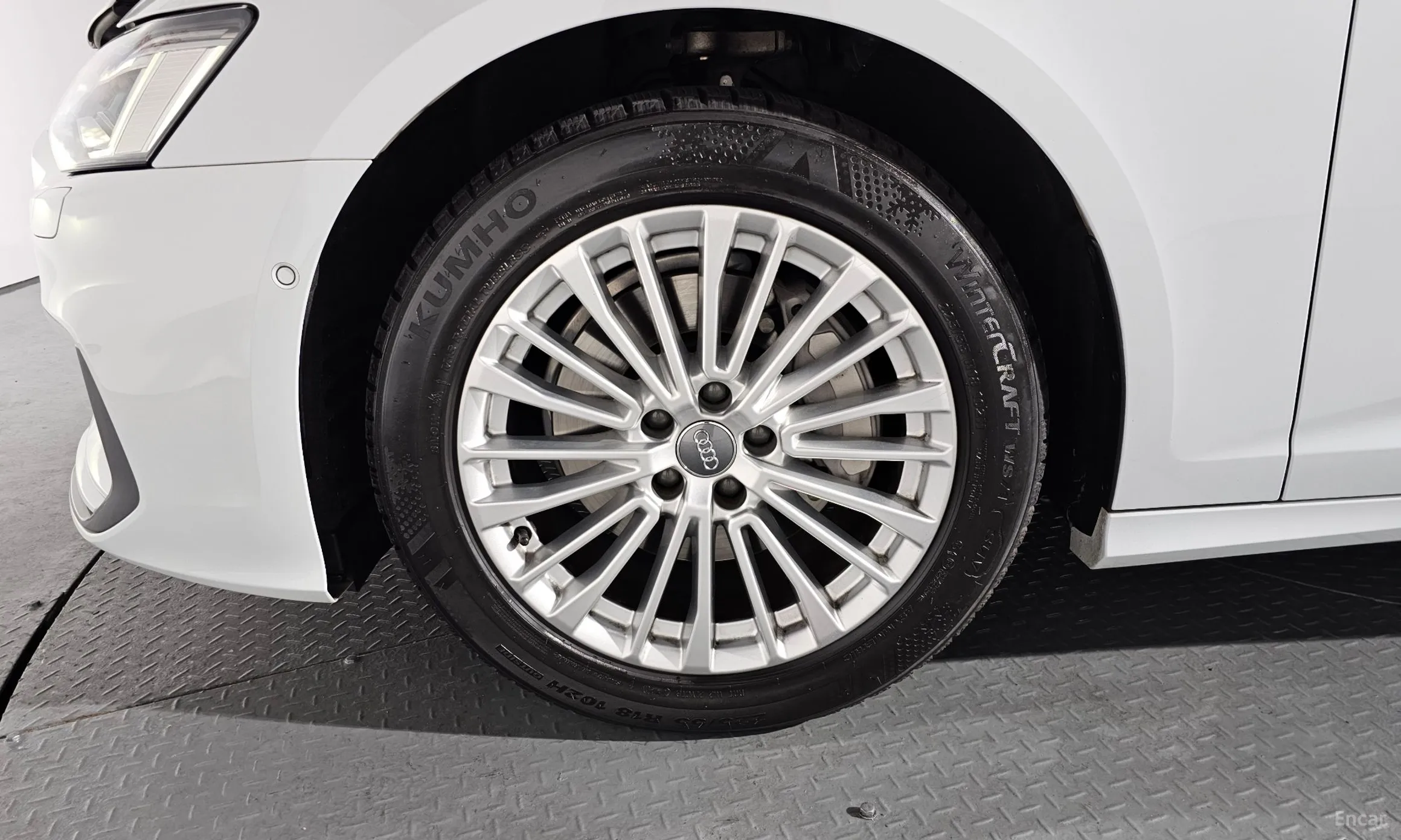 Audi A6 (C8) превью 5