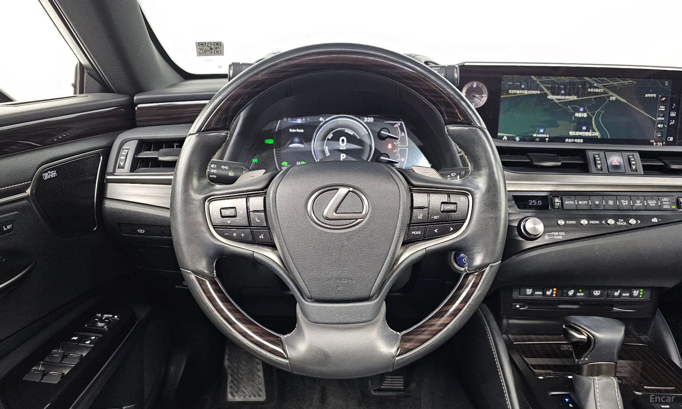 Lexus ES300h 7th Generation превью 14