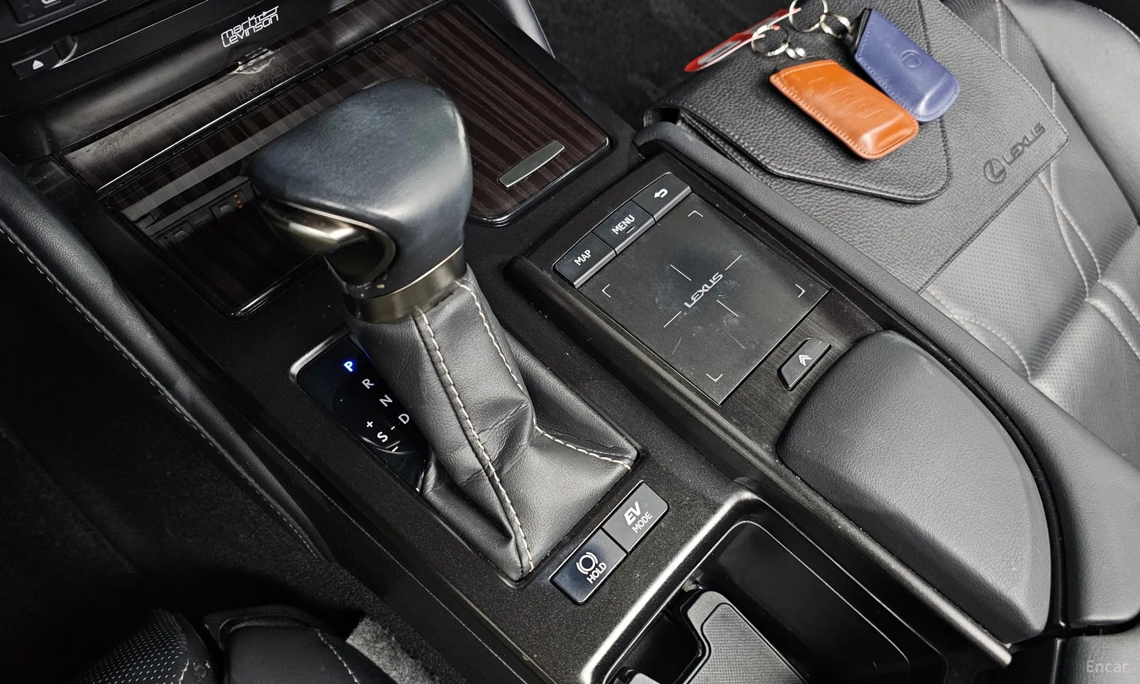 Lexus ES300h 7th Generation превью 9