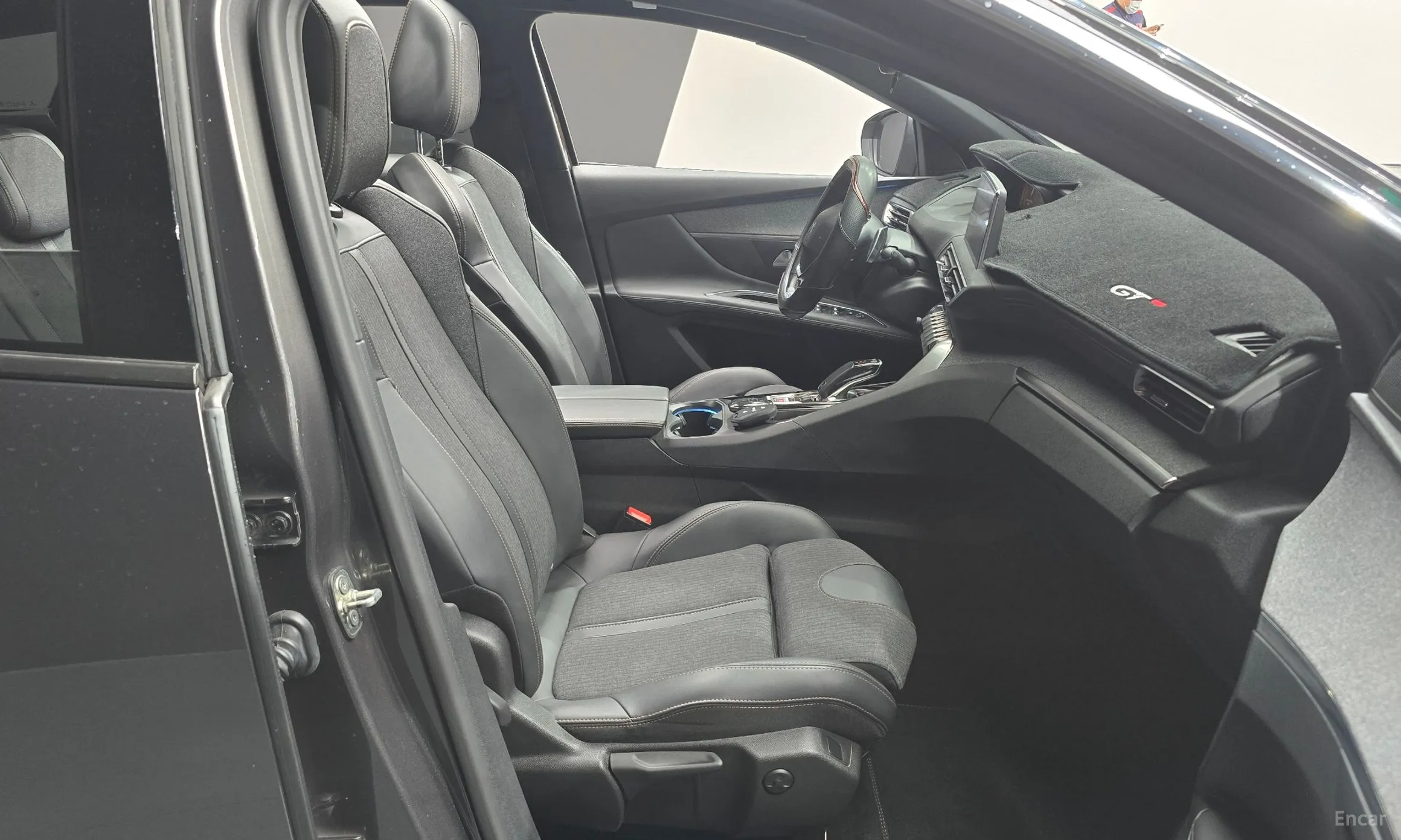 Peugeot 3008 2nd generation превью 10