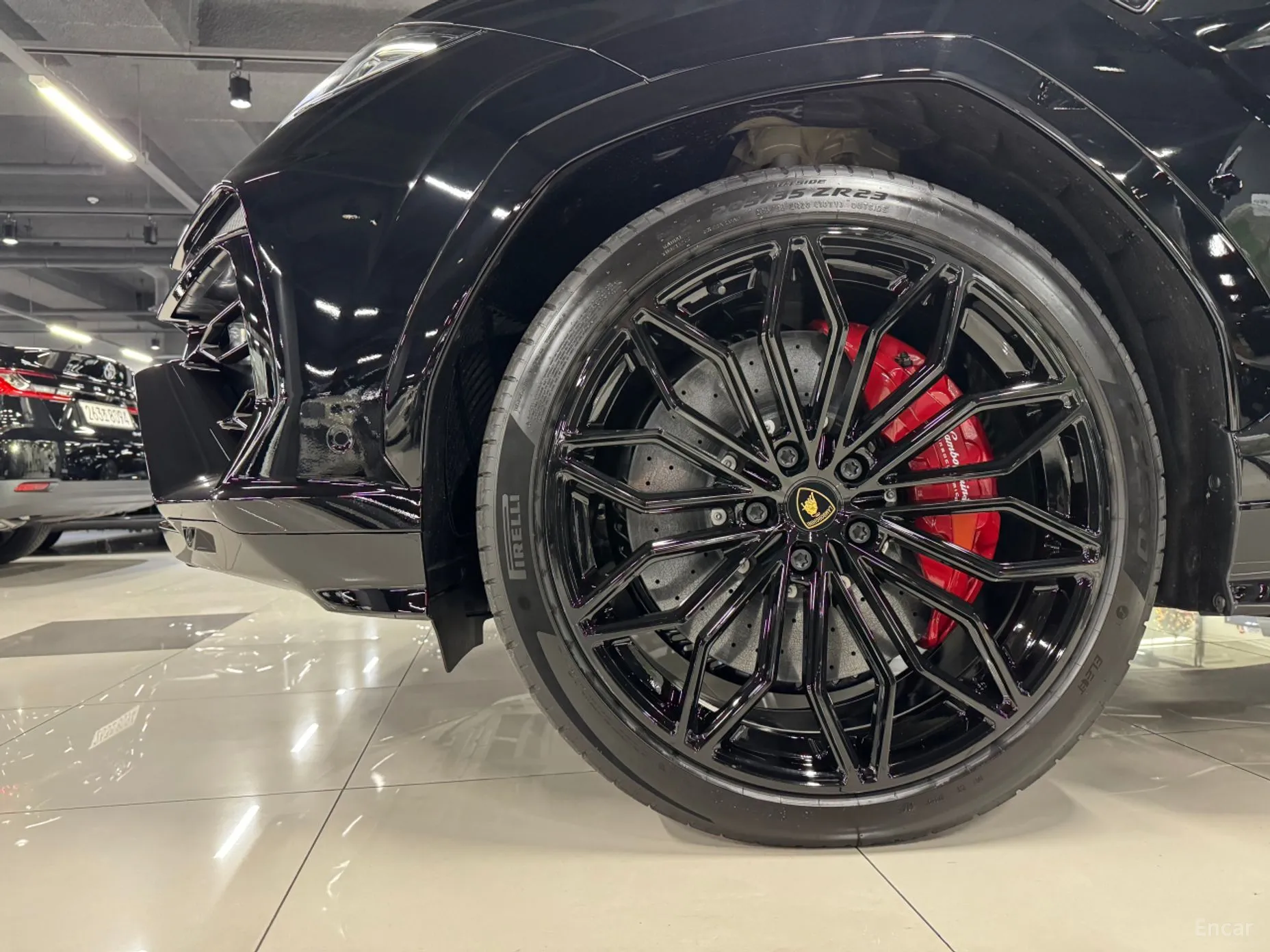 Lamborghini Urus превью 15