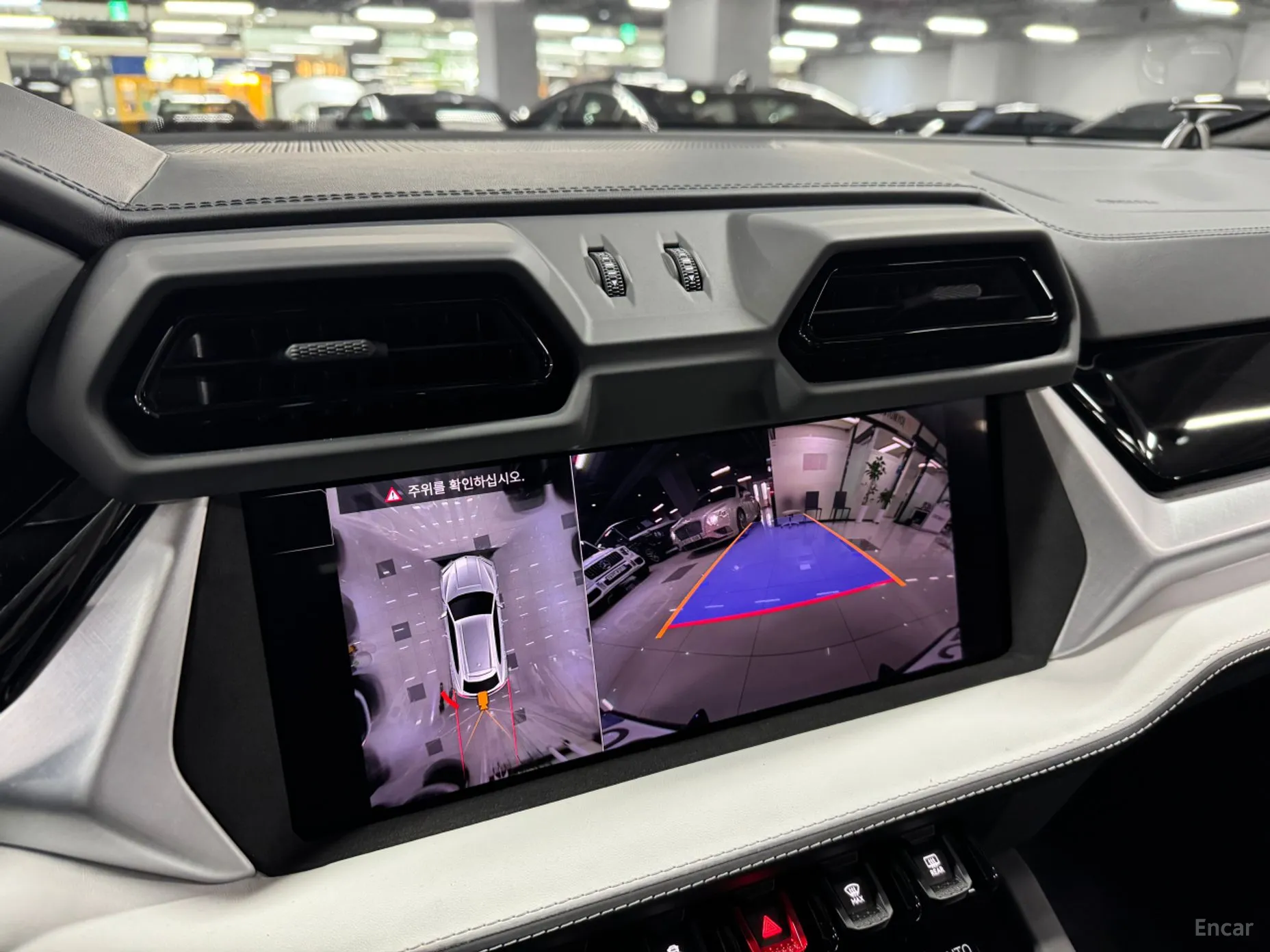 Lamborghini Urus превью 9