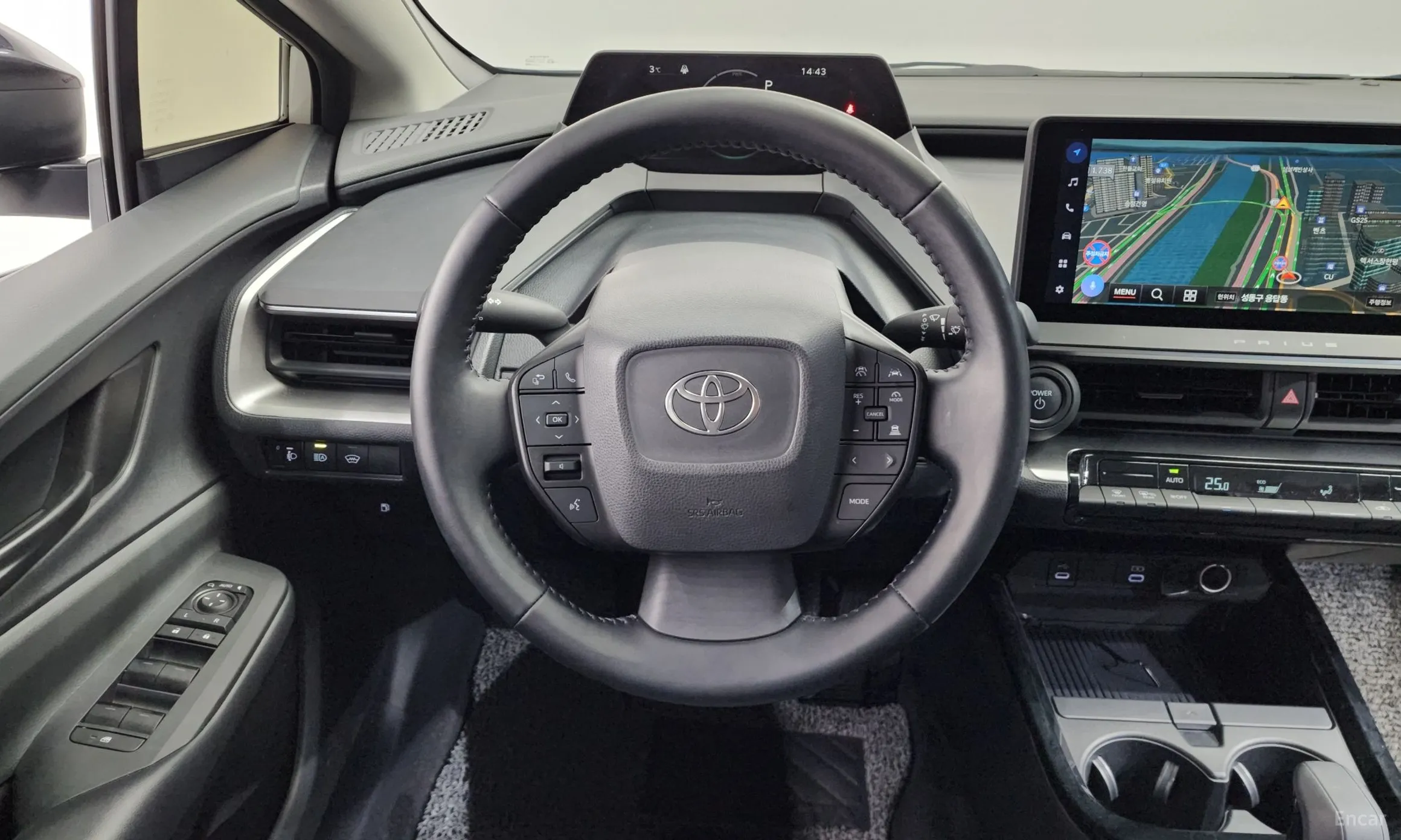Toyota Prius 5th Generation превью 13