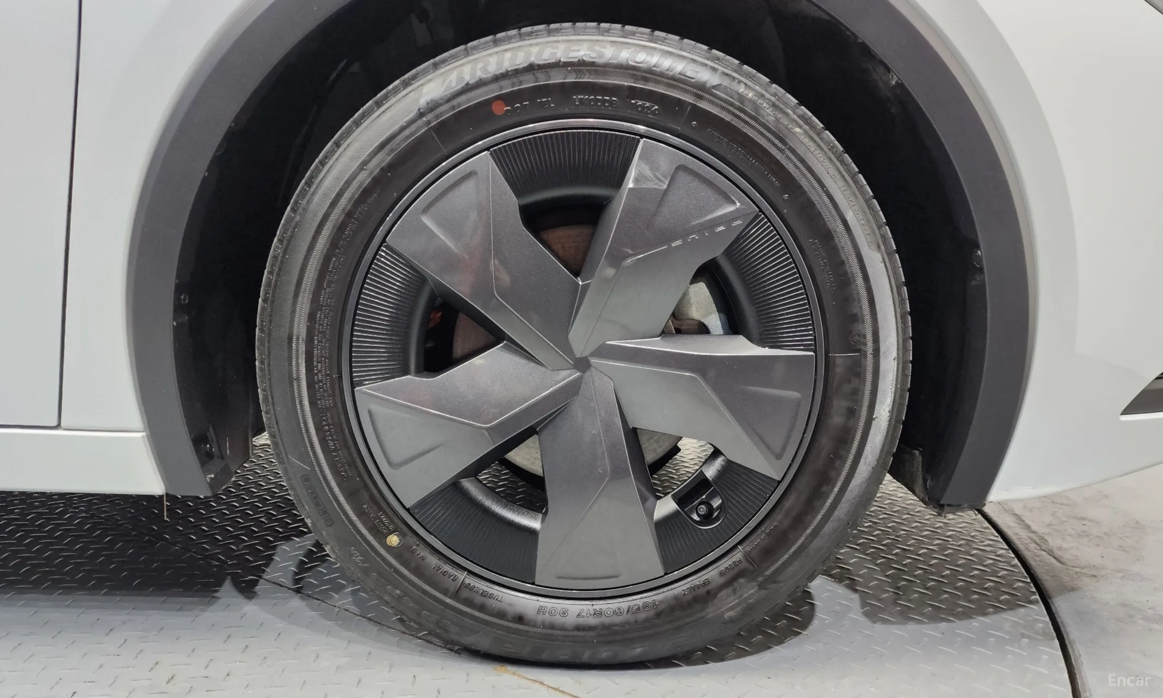 Toyota Prius 5th Generation превью 5