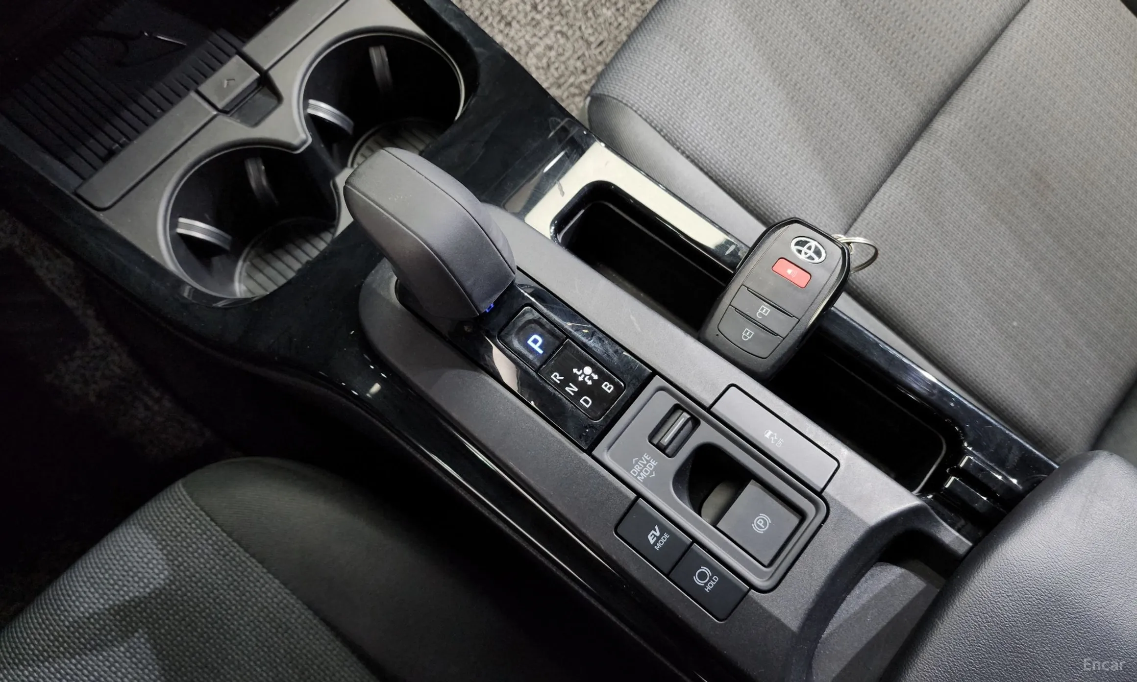 Toyota Prius 5th Generation превью 9