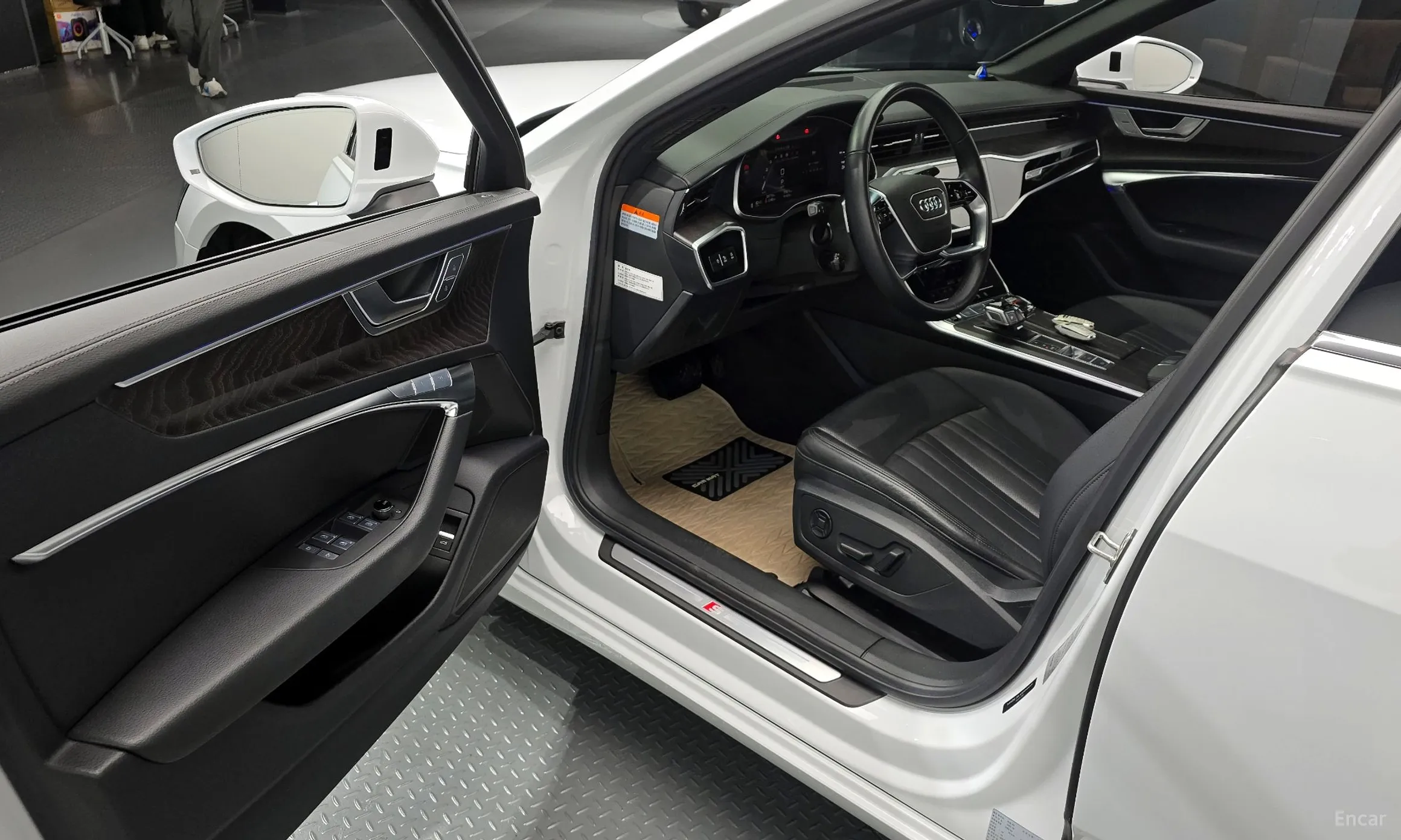 Audi A6 (C8) превью 10