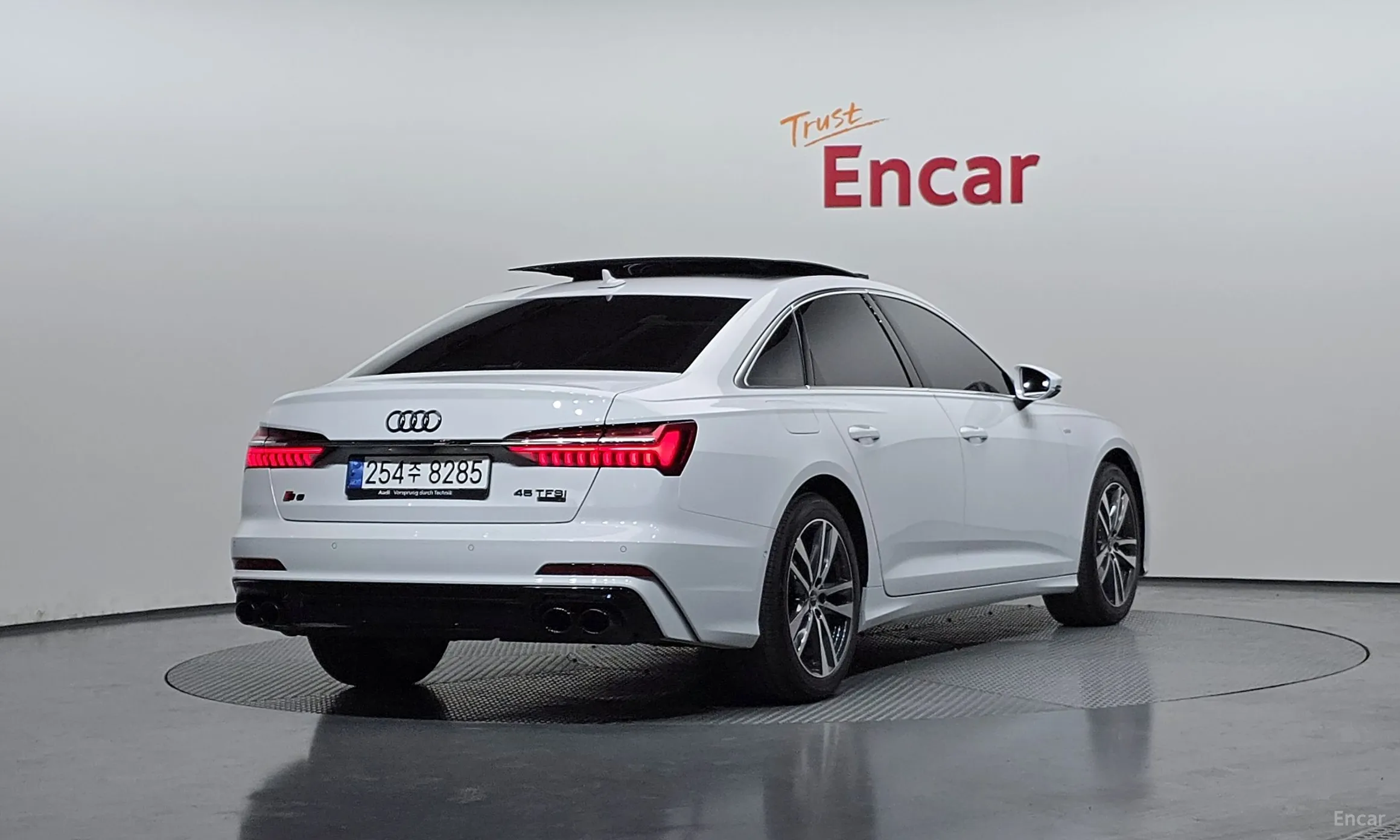 Audi A6 (C8)