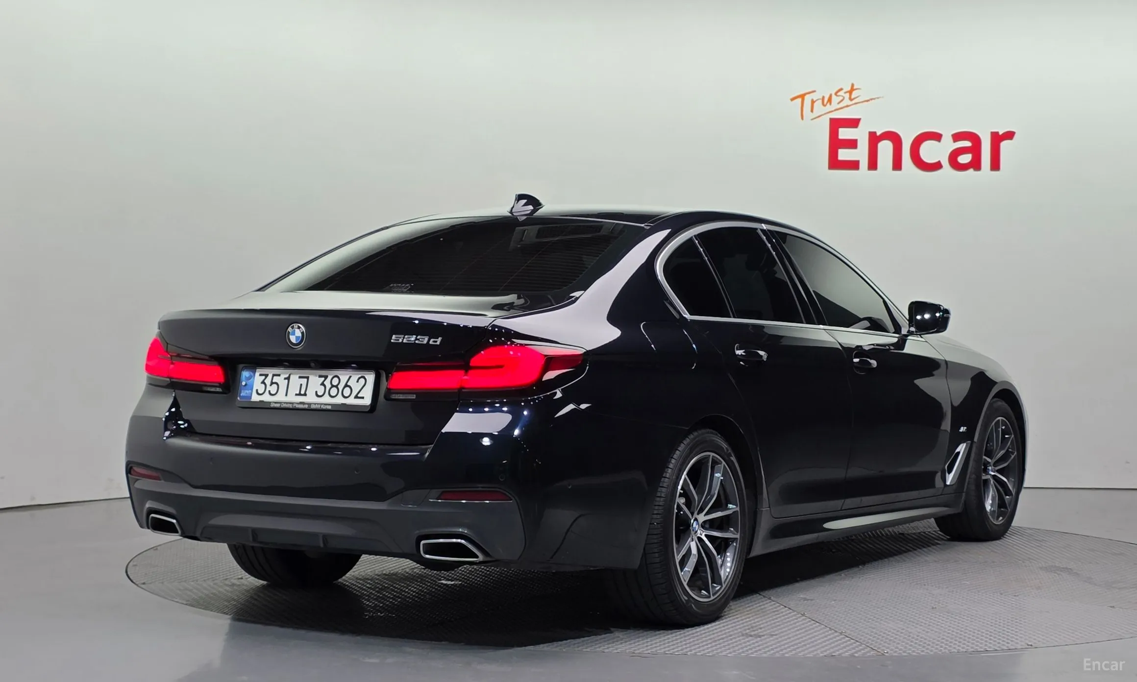 BMW 5 Series (G30)