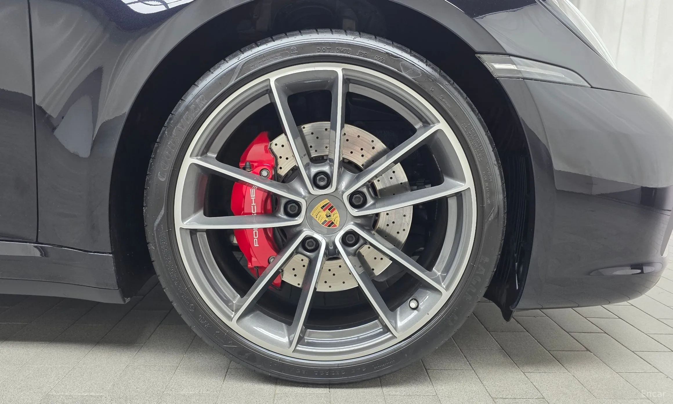 Porsche 911 (992) превью 5