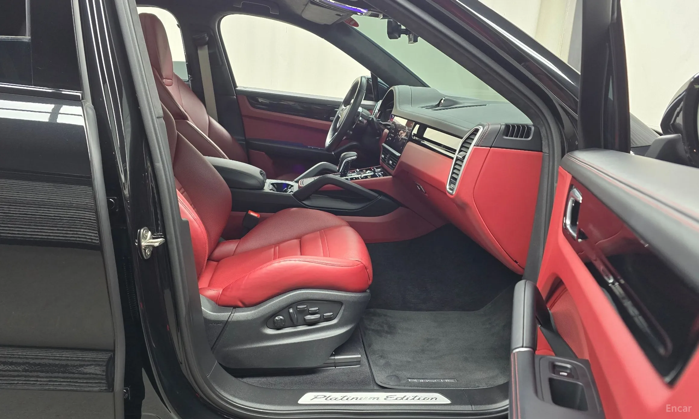 Porsche Cayenne (PO536) превью 10