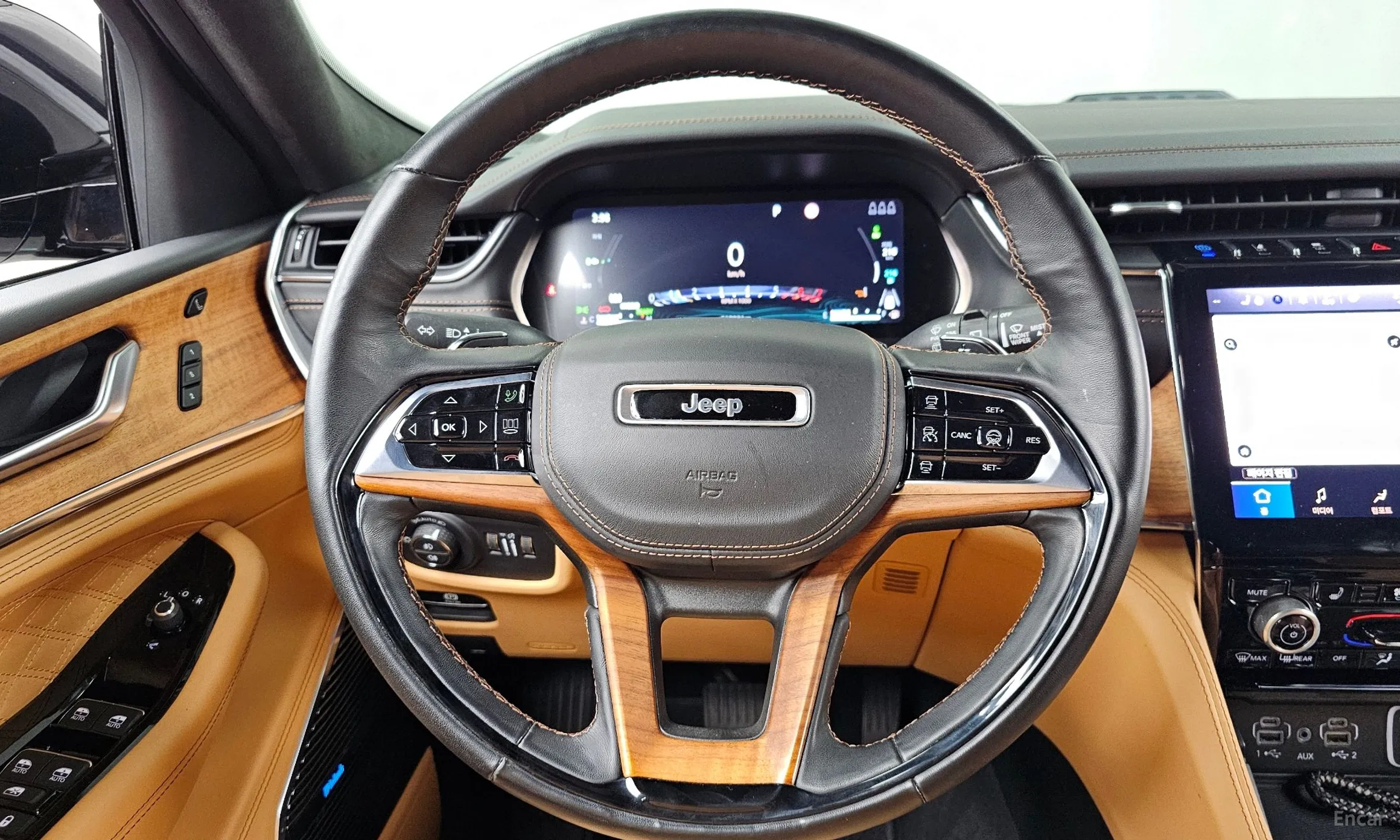 Jeep Grand Cherokee (WL) превью 13