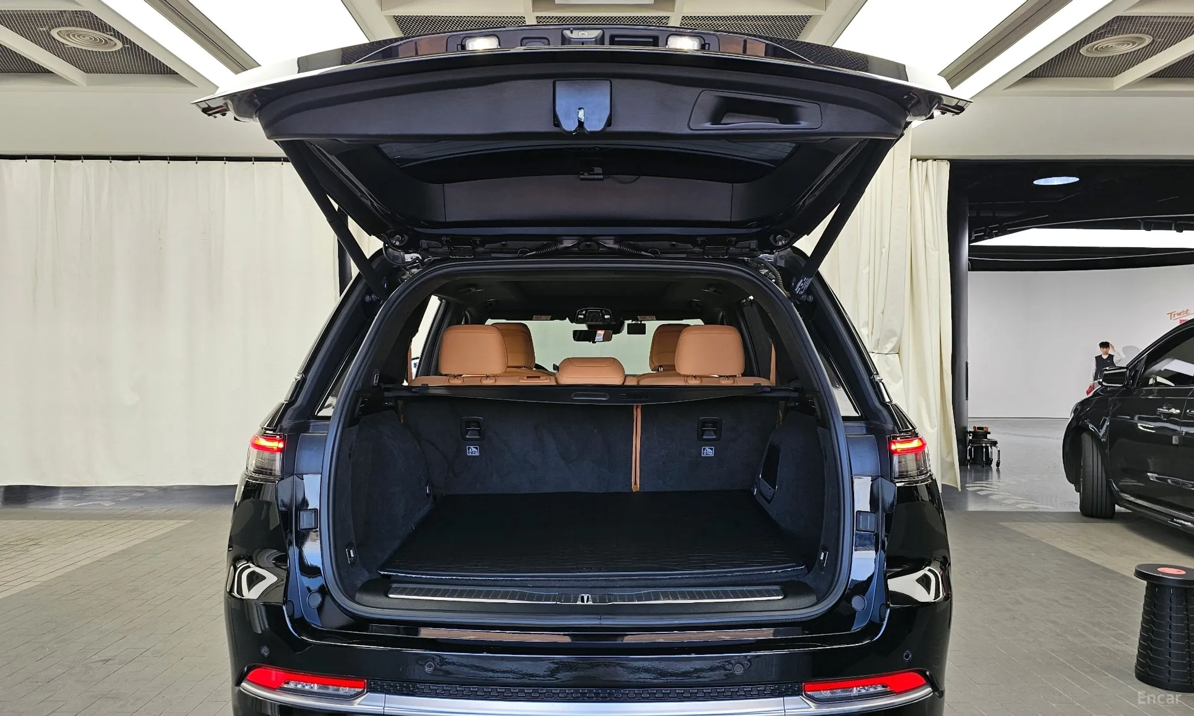 Jeep Grand Cherokee (WL) превью 20