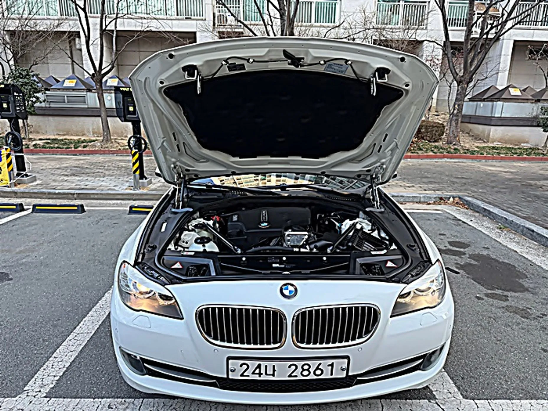 BMW 5 Series (F10) превью 6