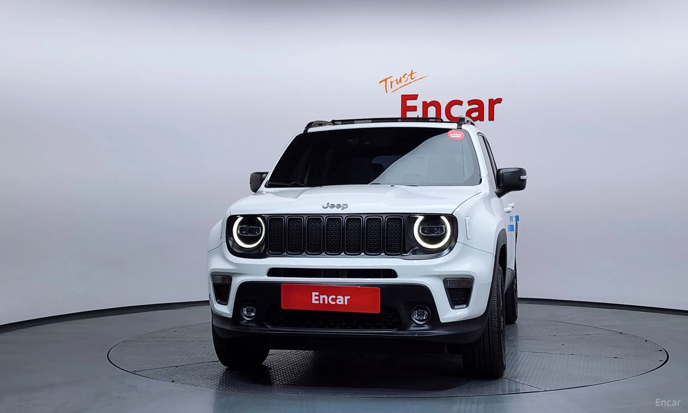 Jeep Renegade превью 3