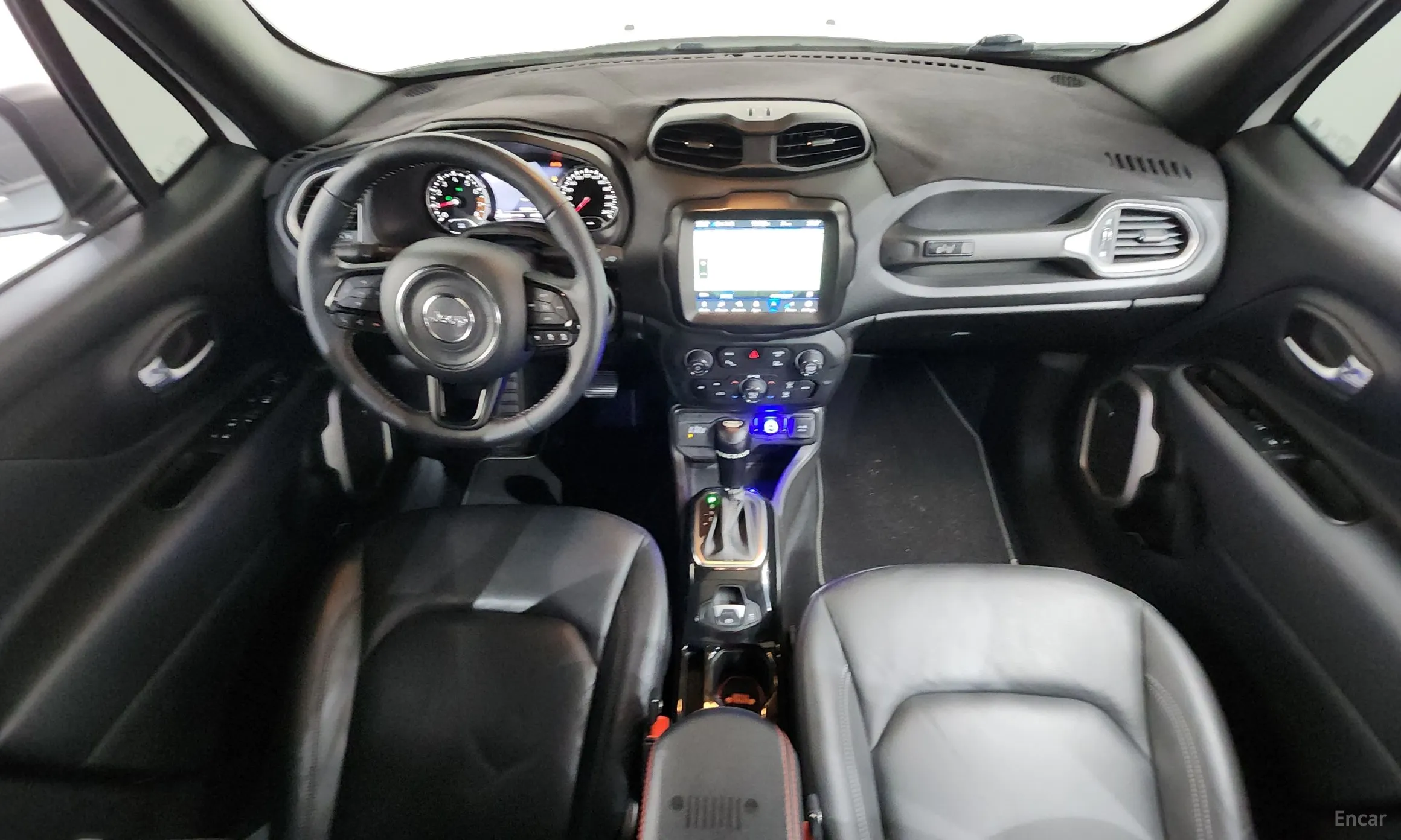 Jeep Renegade превью 7