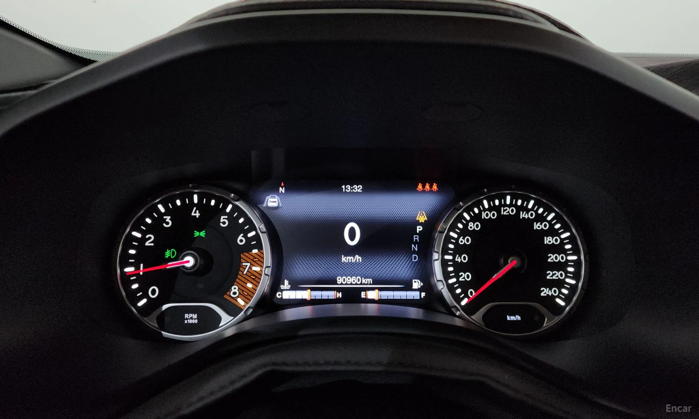 Jeep Renegade превью 8