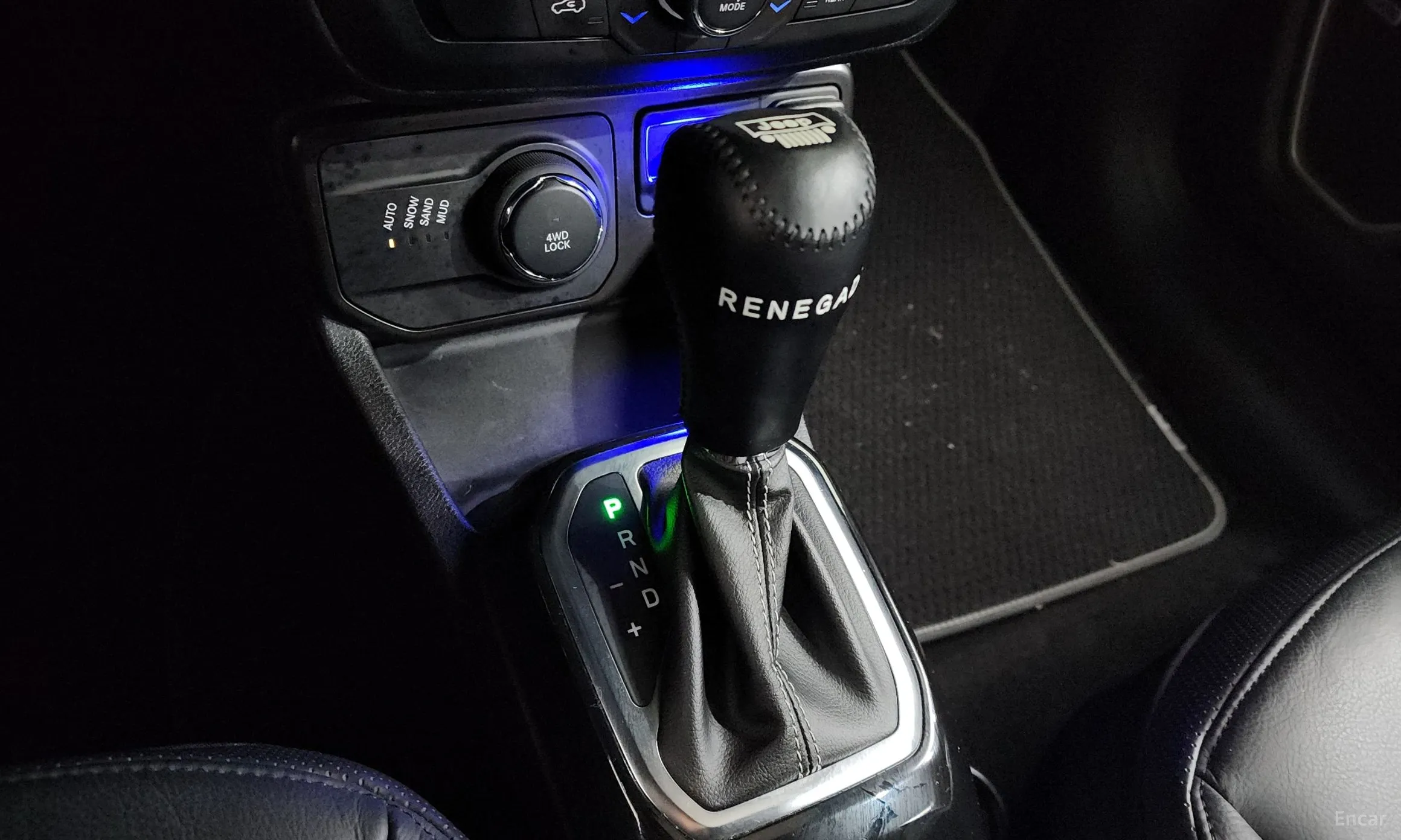 Jeep Renegade превью 9