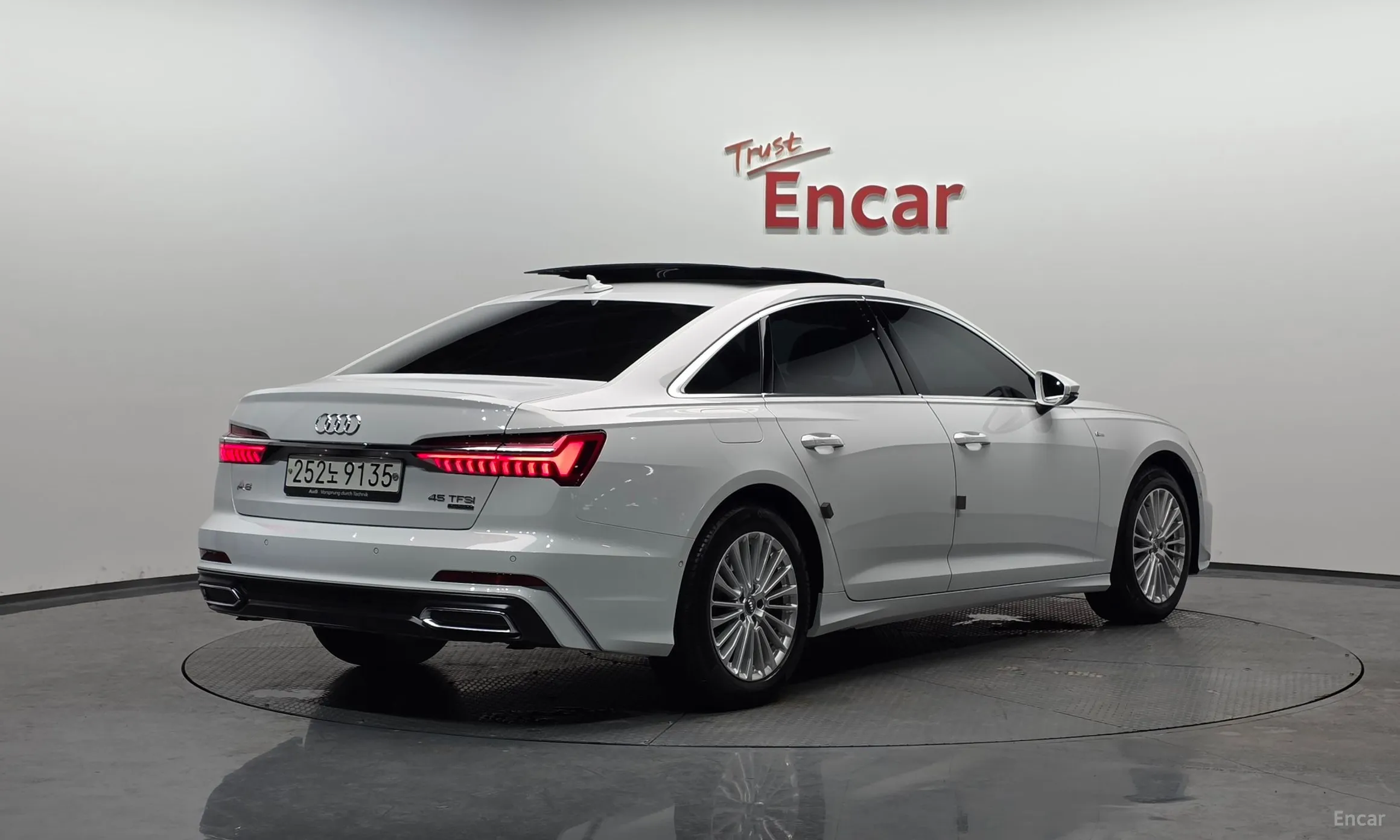 Audi A6 (C8)