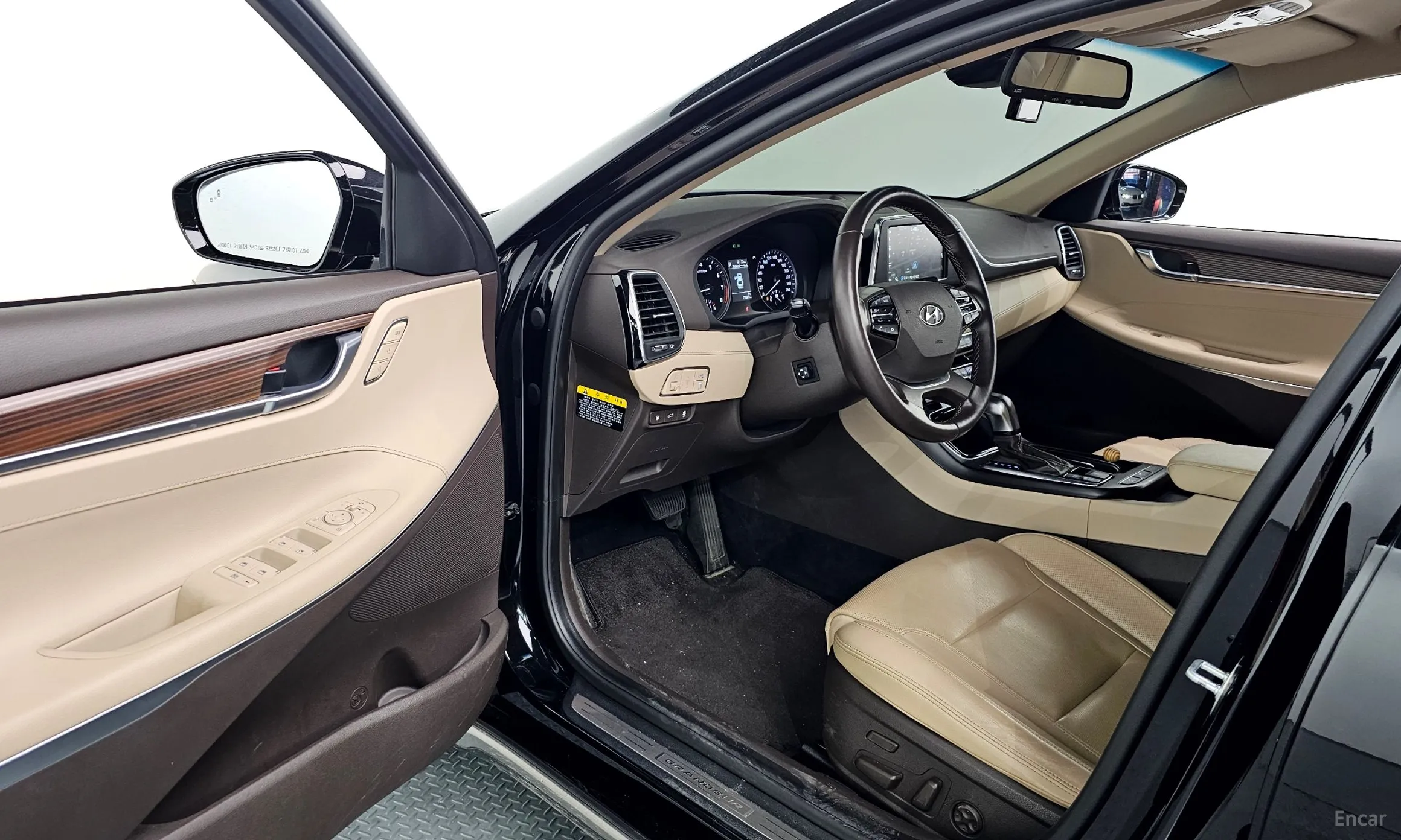 Hyundai Grandeur IG превью 12