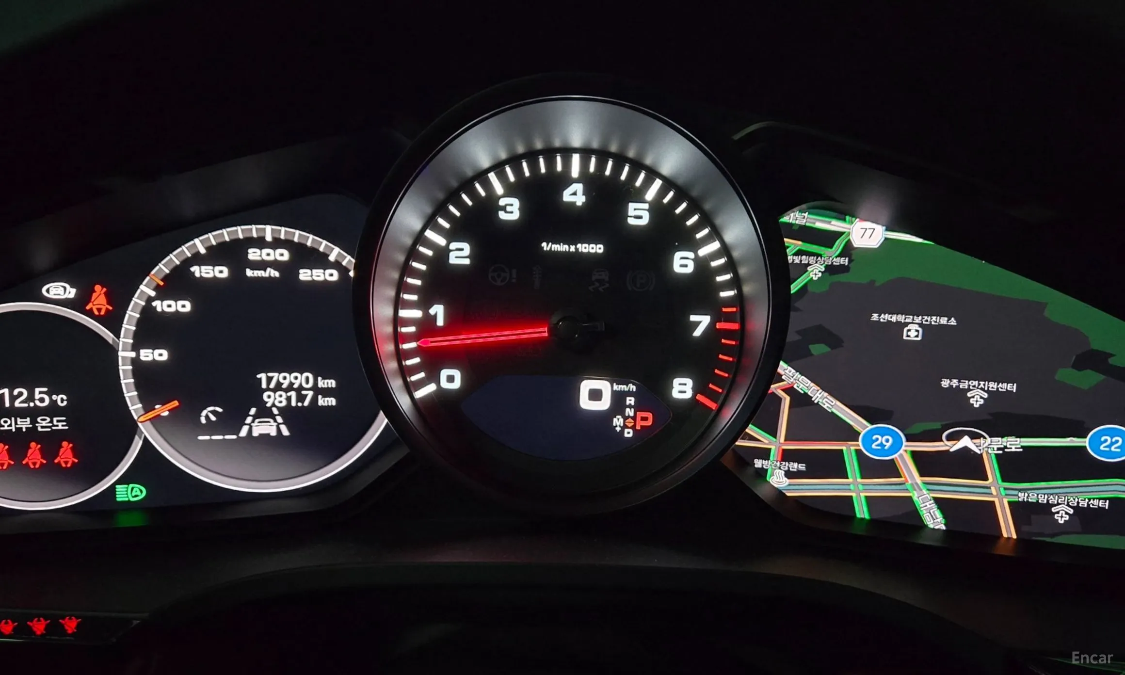 Porsche Cayenne (PO536) превью 5