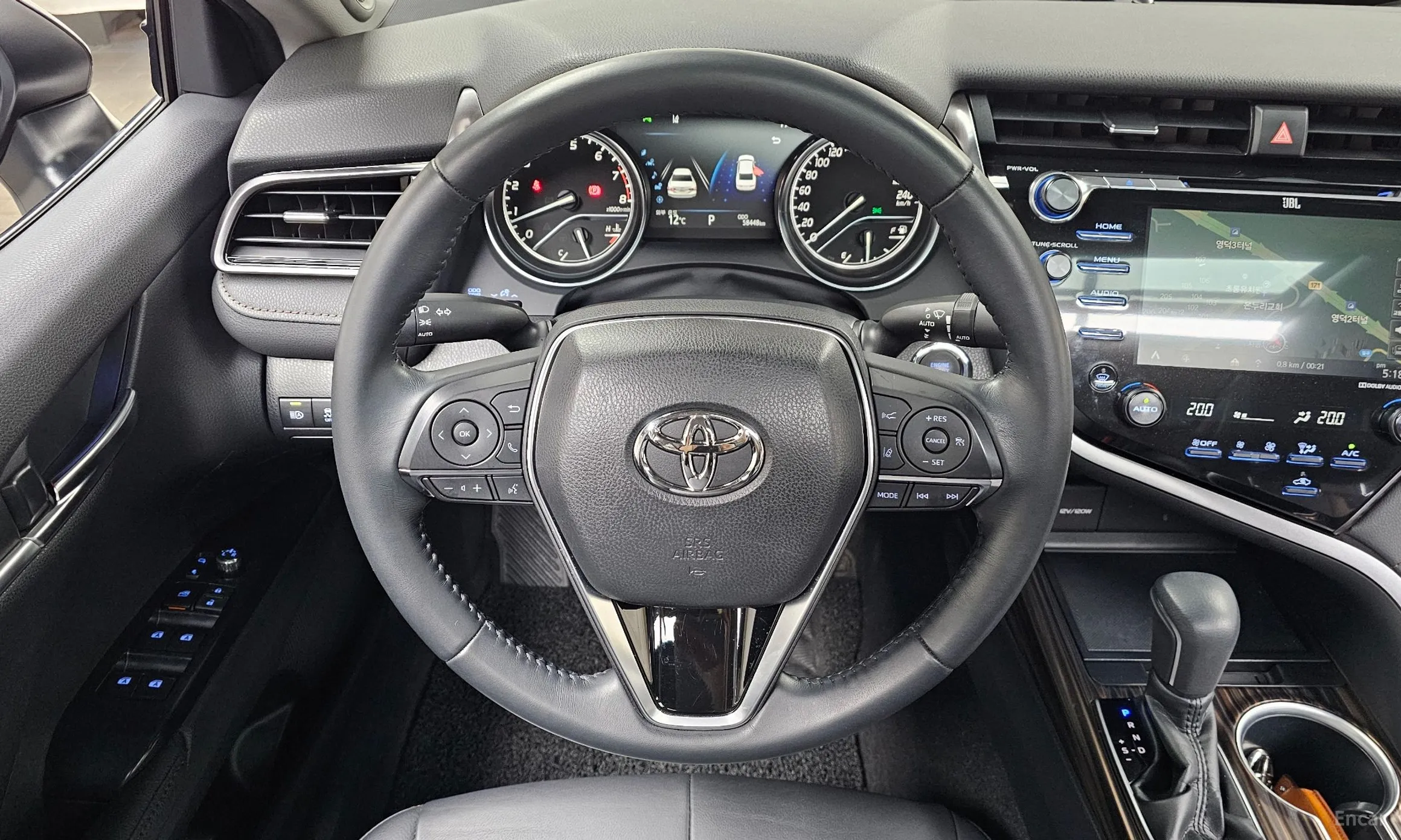 Toyota Camry (XV70) превью 13