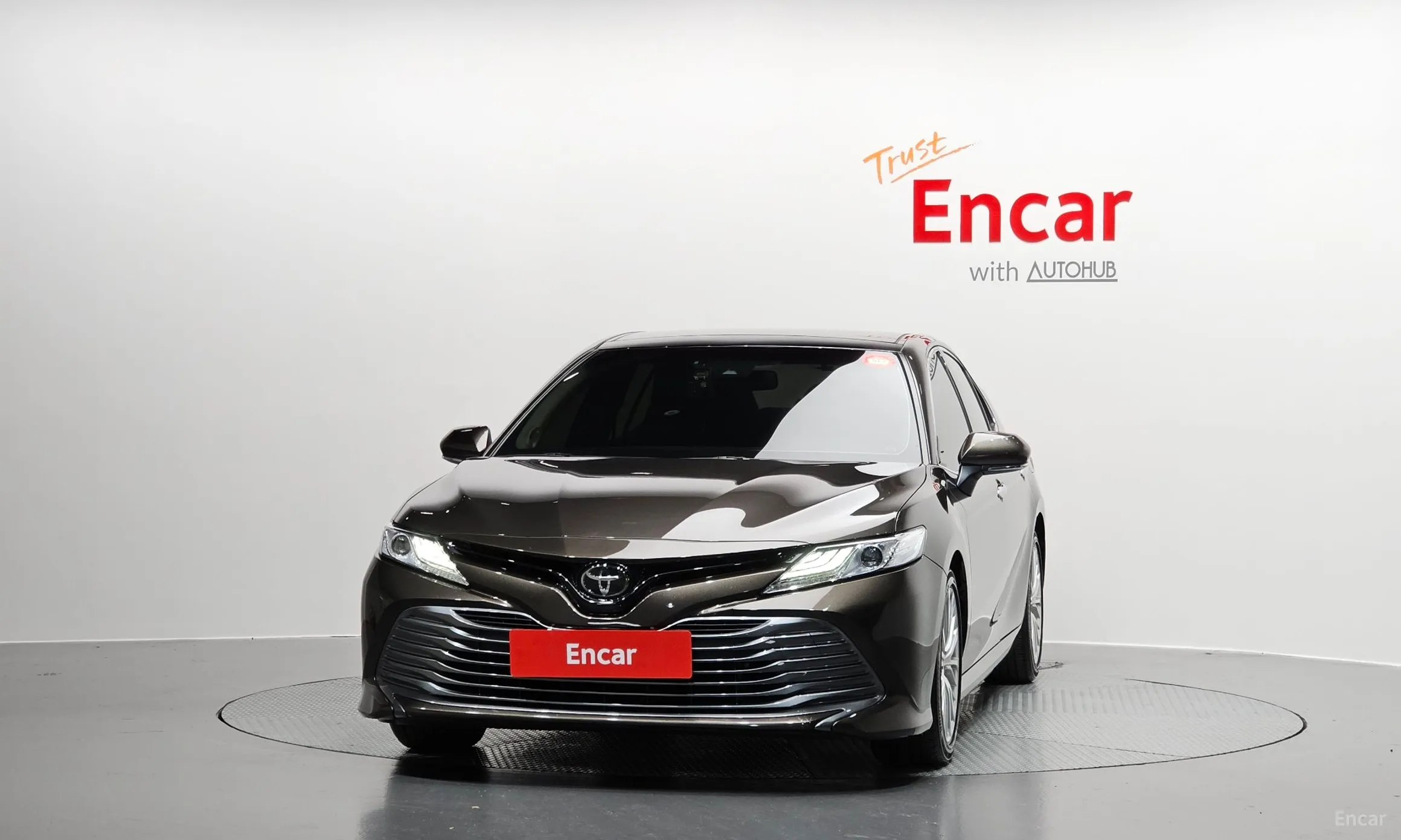 Toyota Camry (XV70) превью 3