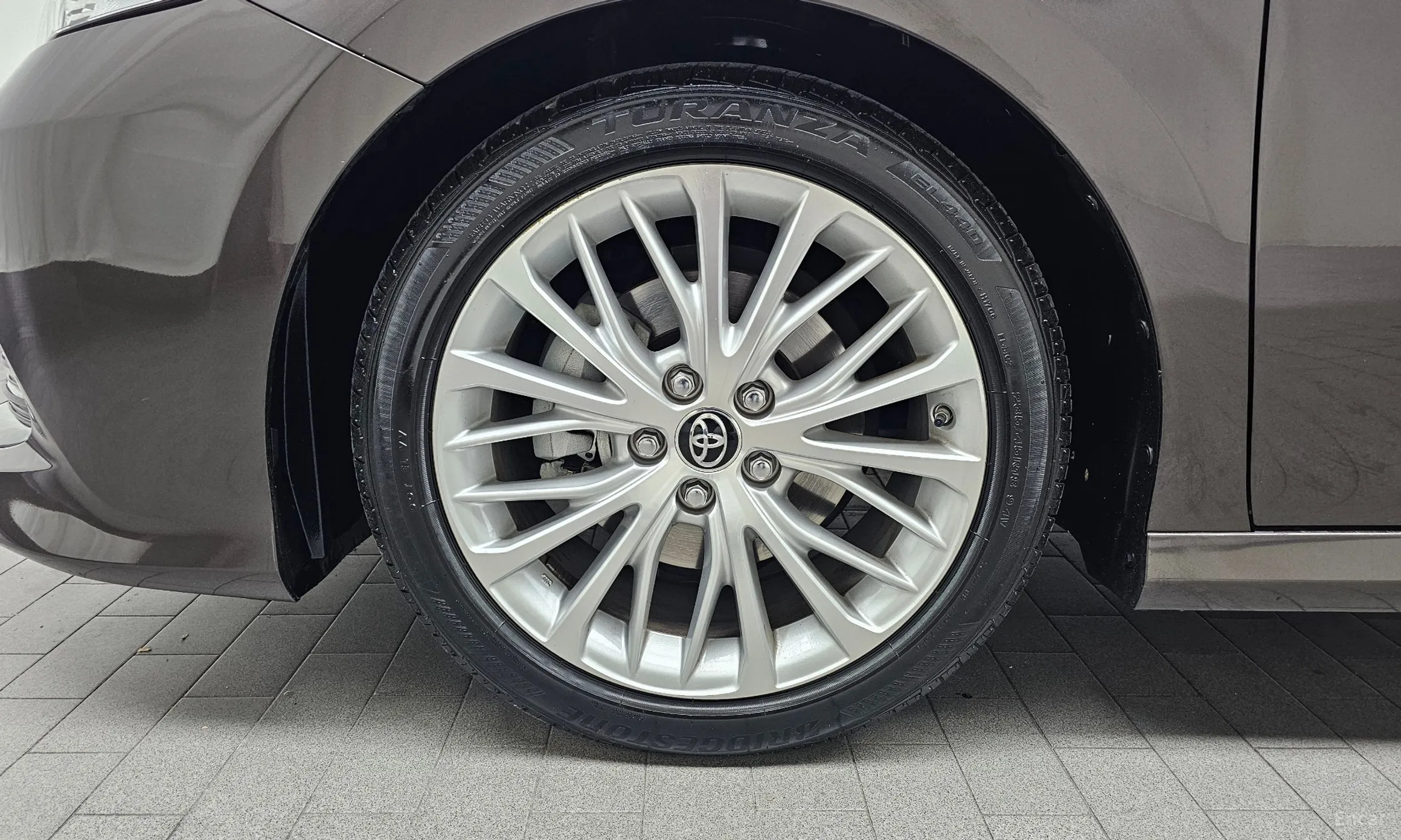 Toyota Camry (XV70) превью 5