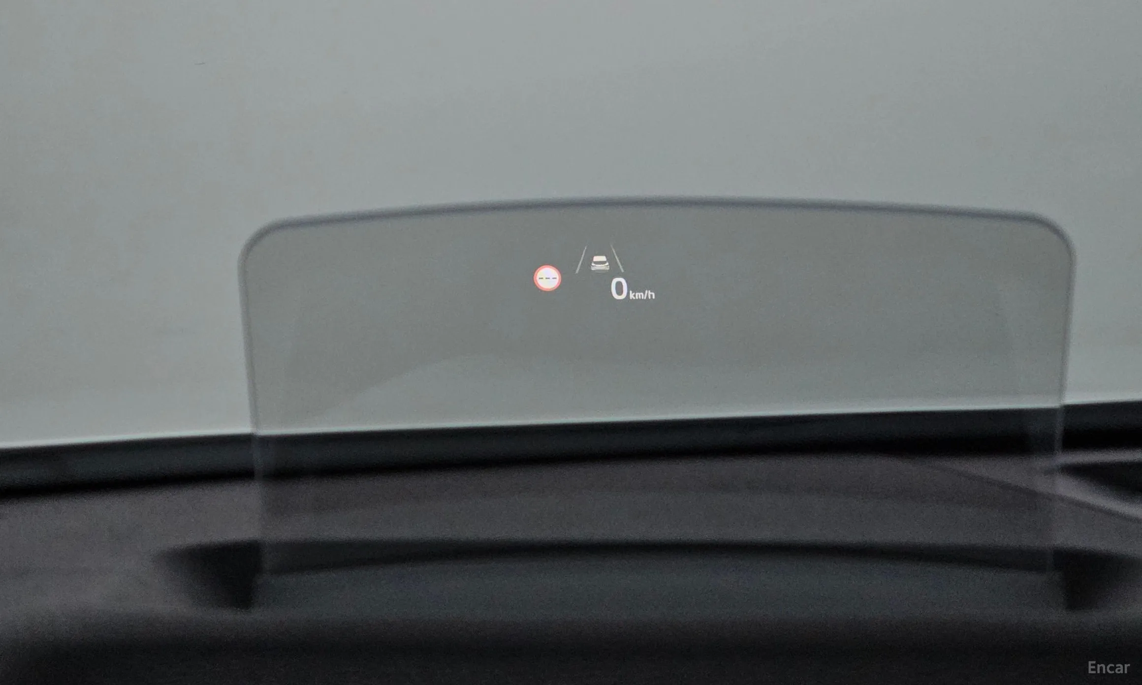 Kia Seltos превью 17