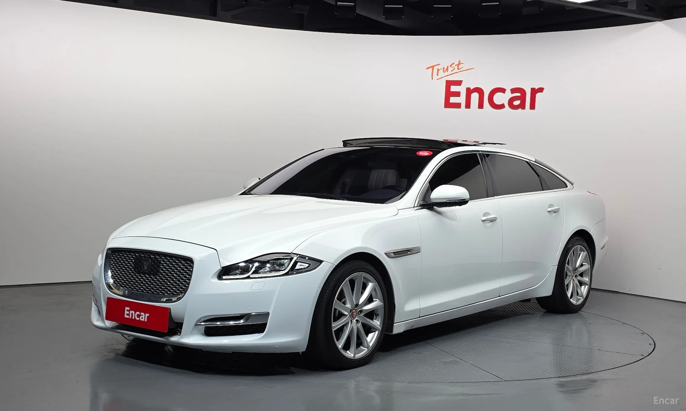 Jaguar All New XJ