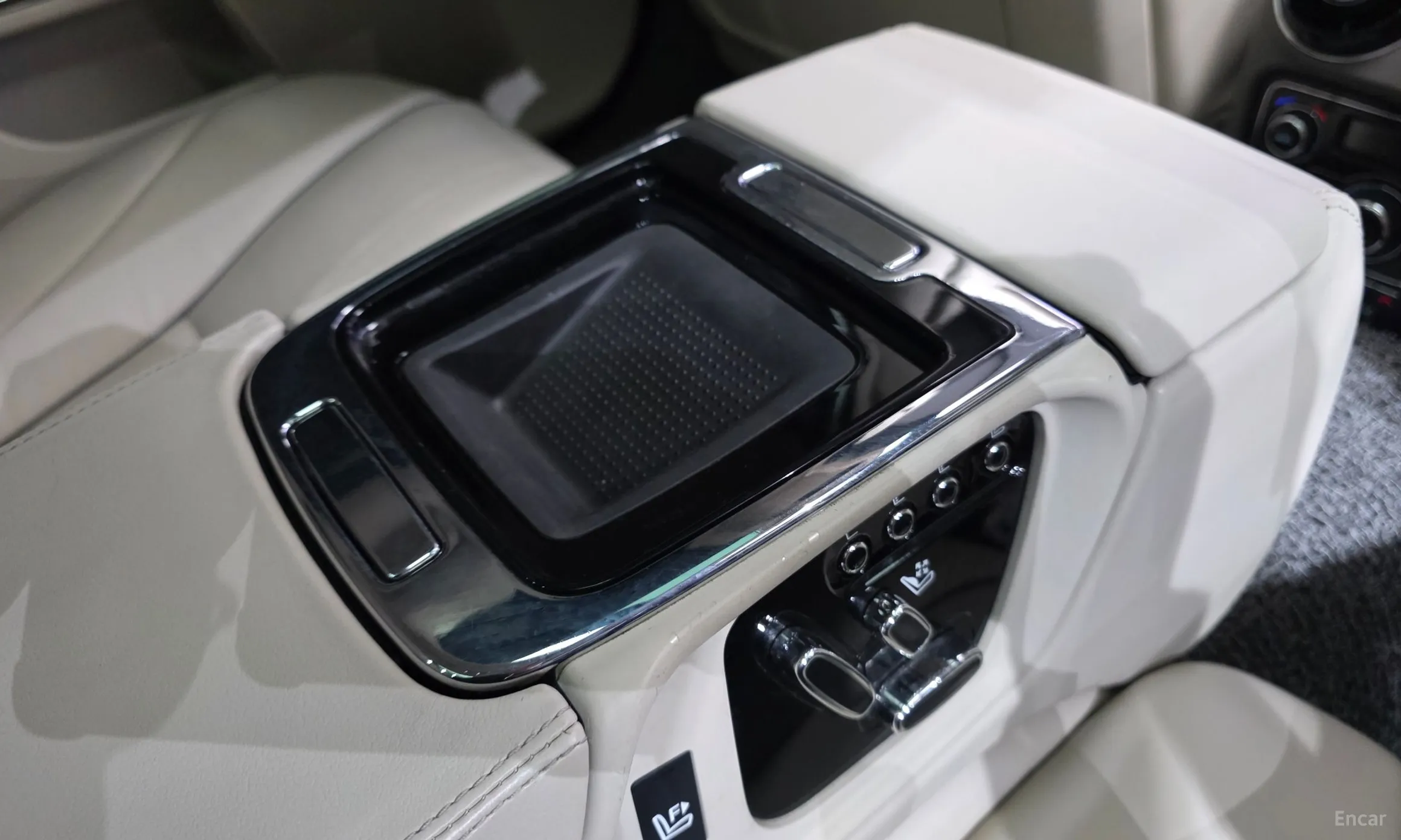 Jaguar All New XJ превью 18