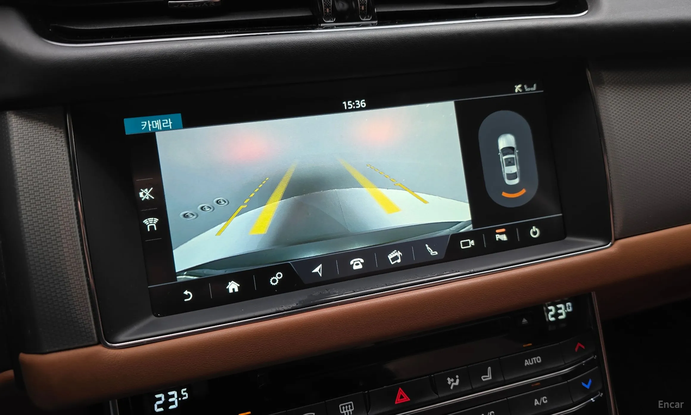 Jaguar XF (x260) превью 15