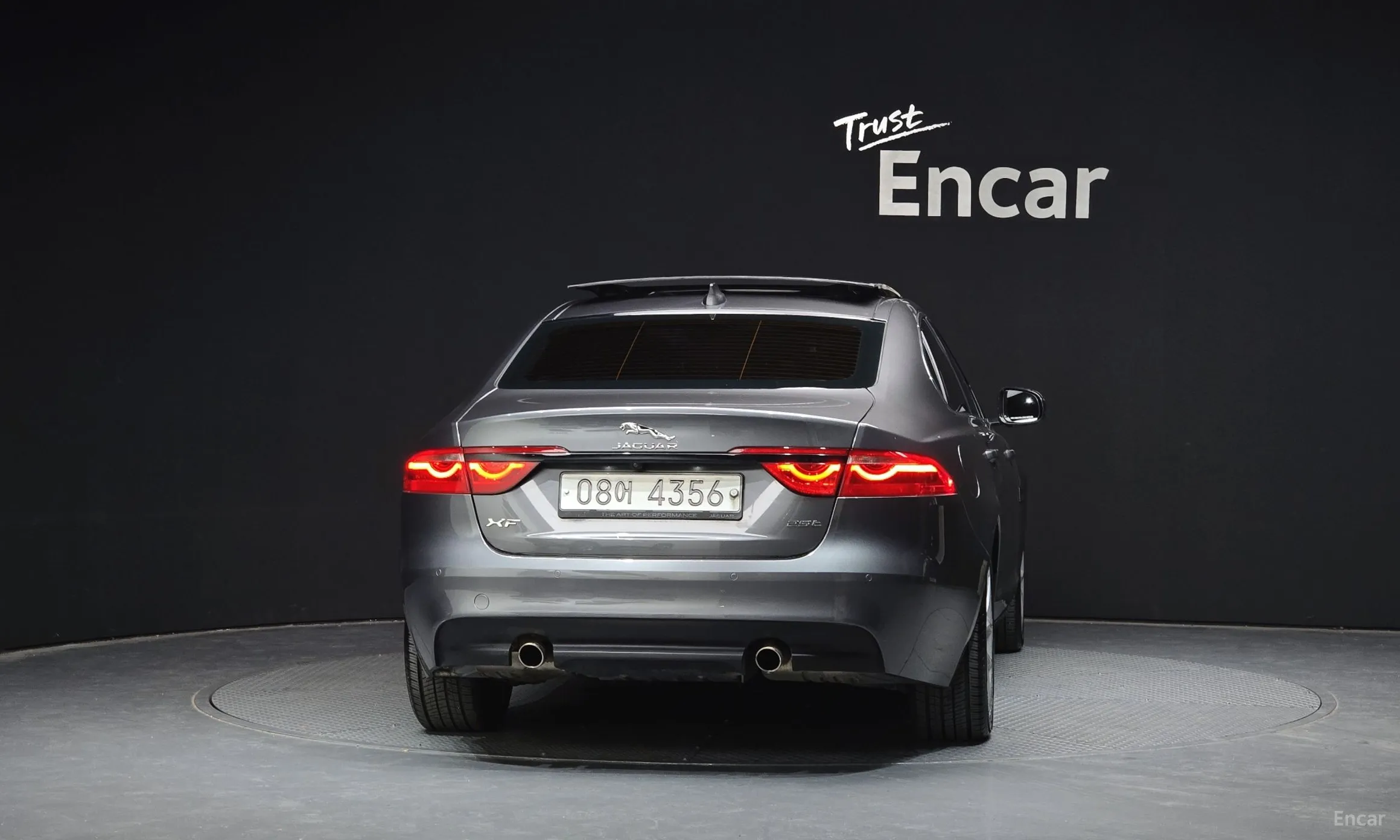 Jaguar XF (x260) превью 4