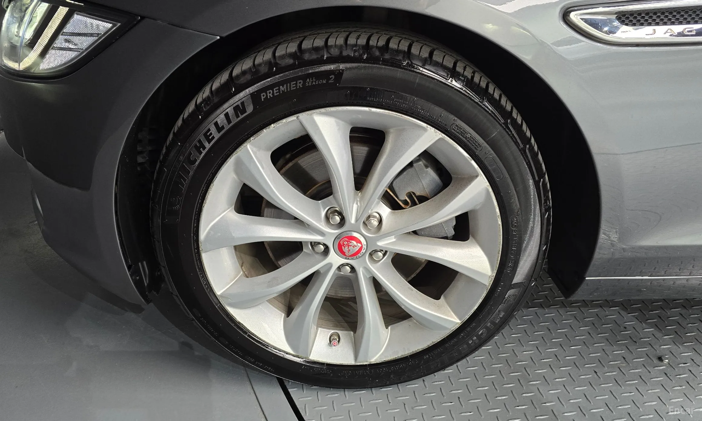 Jaguar XF (x260) превью 5