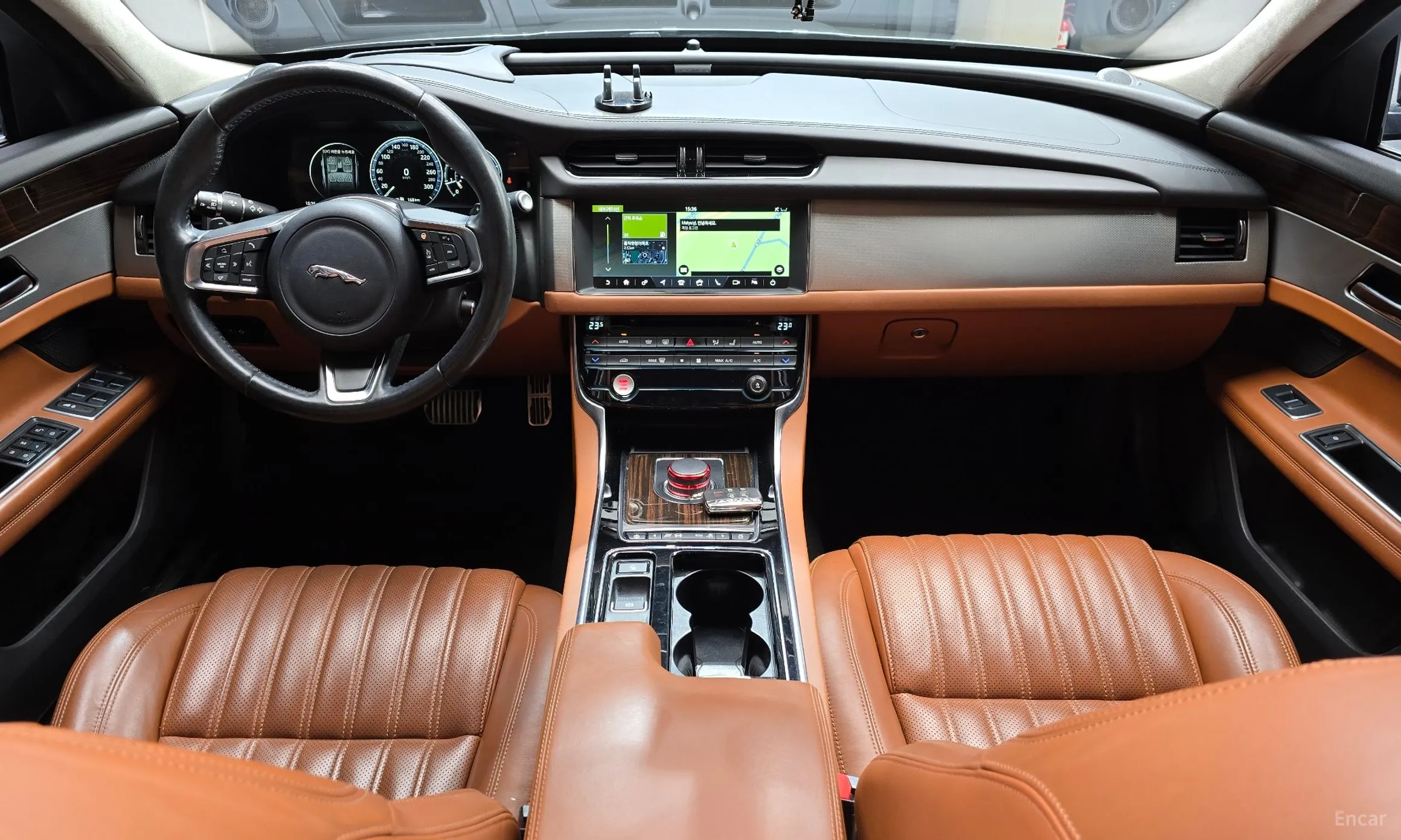 Jaguar XF (x260) превью 7