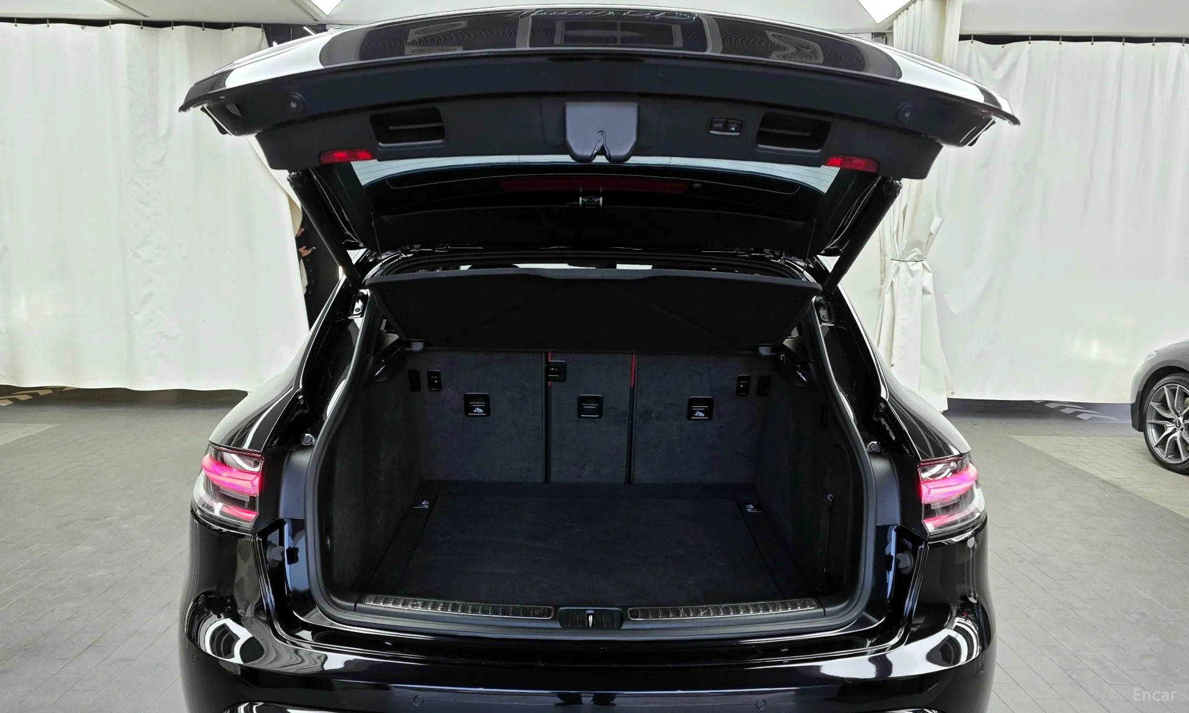 Porsche Macan превью 20
