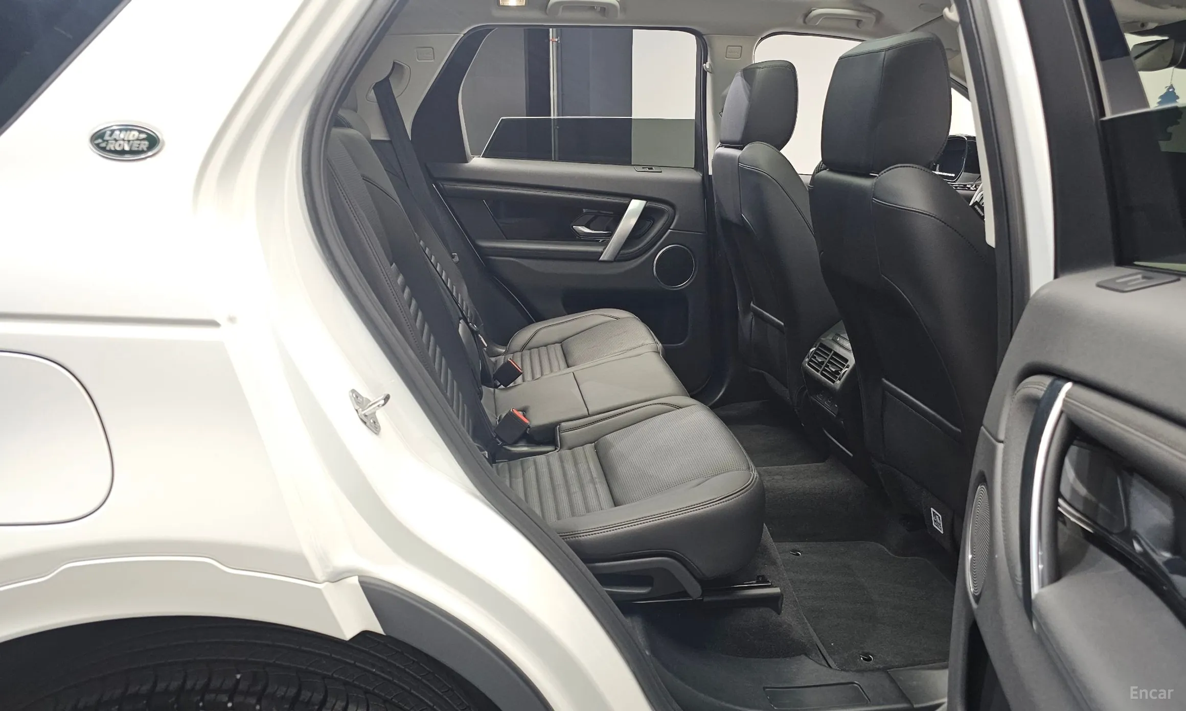 Land Rover Discovery Sports превью 12