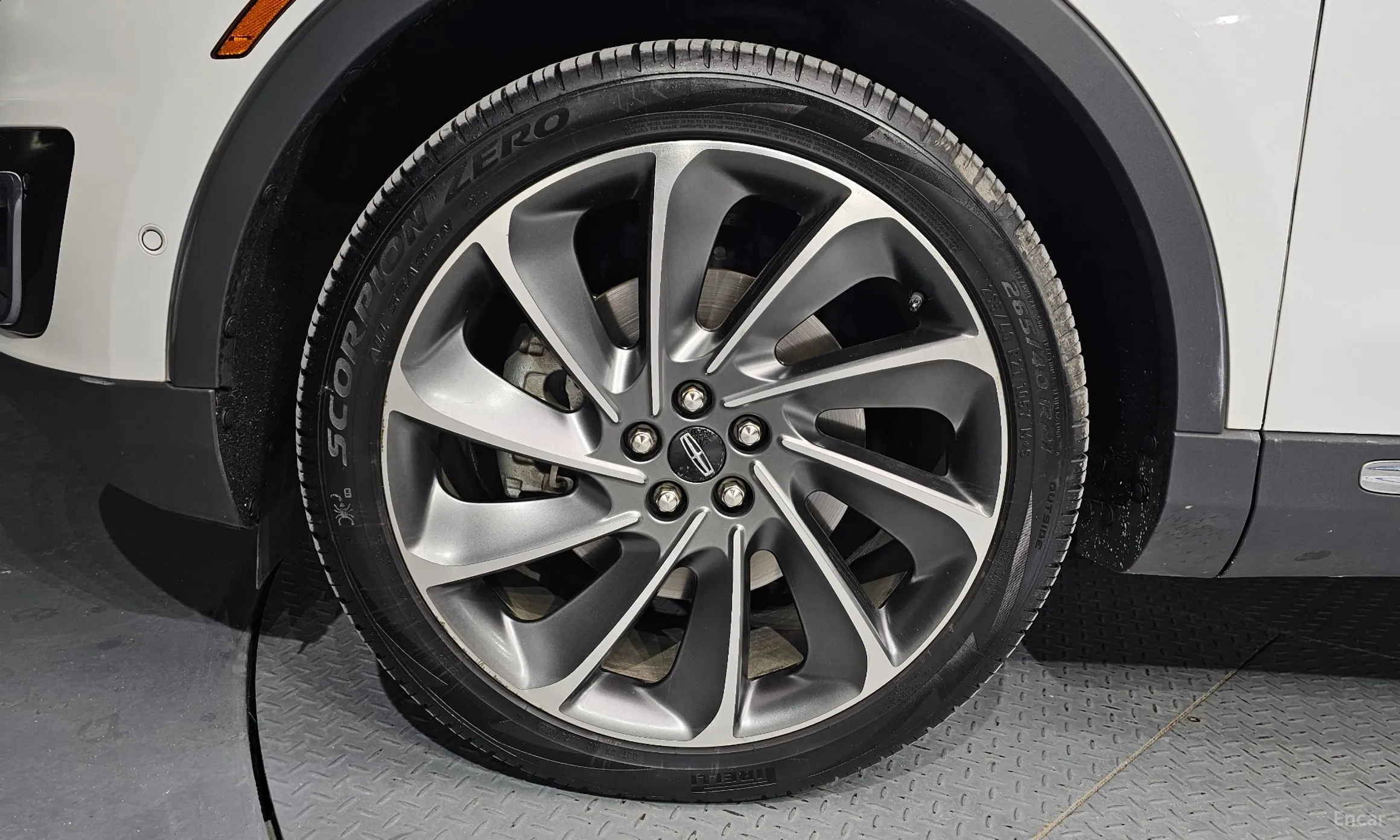Lincoln Nautilus Gen 1 превью 5
