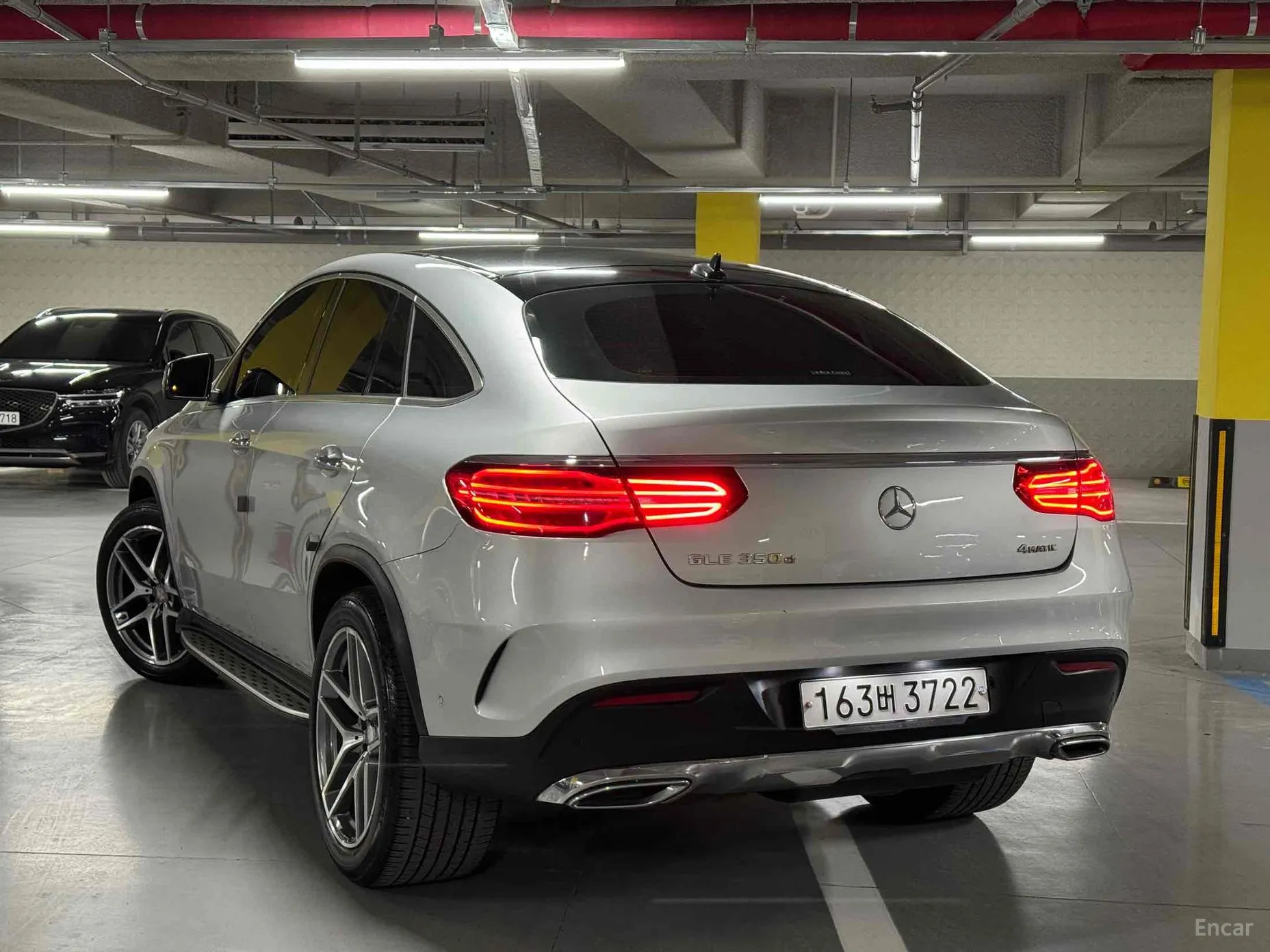 Mercedes Benz GLE-Class W166