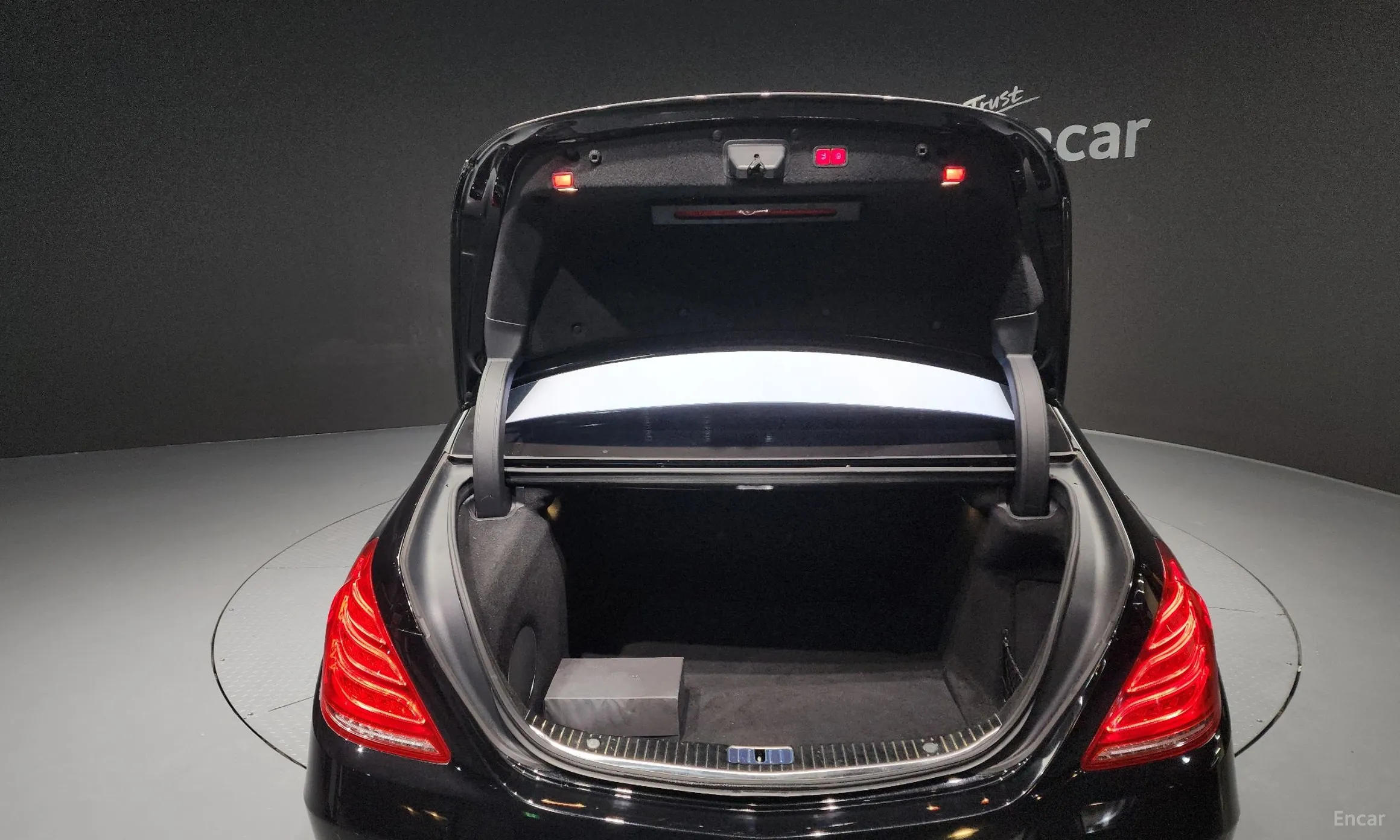 Mercedes Benz S-Class W222 превью 20