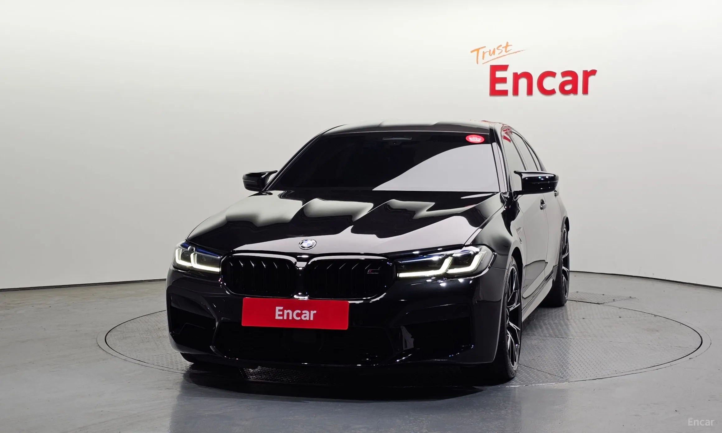 BMW M5 (F90) превью 3