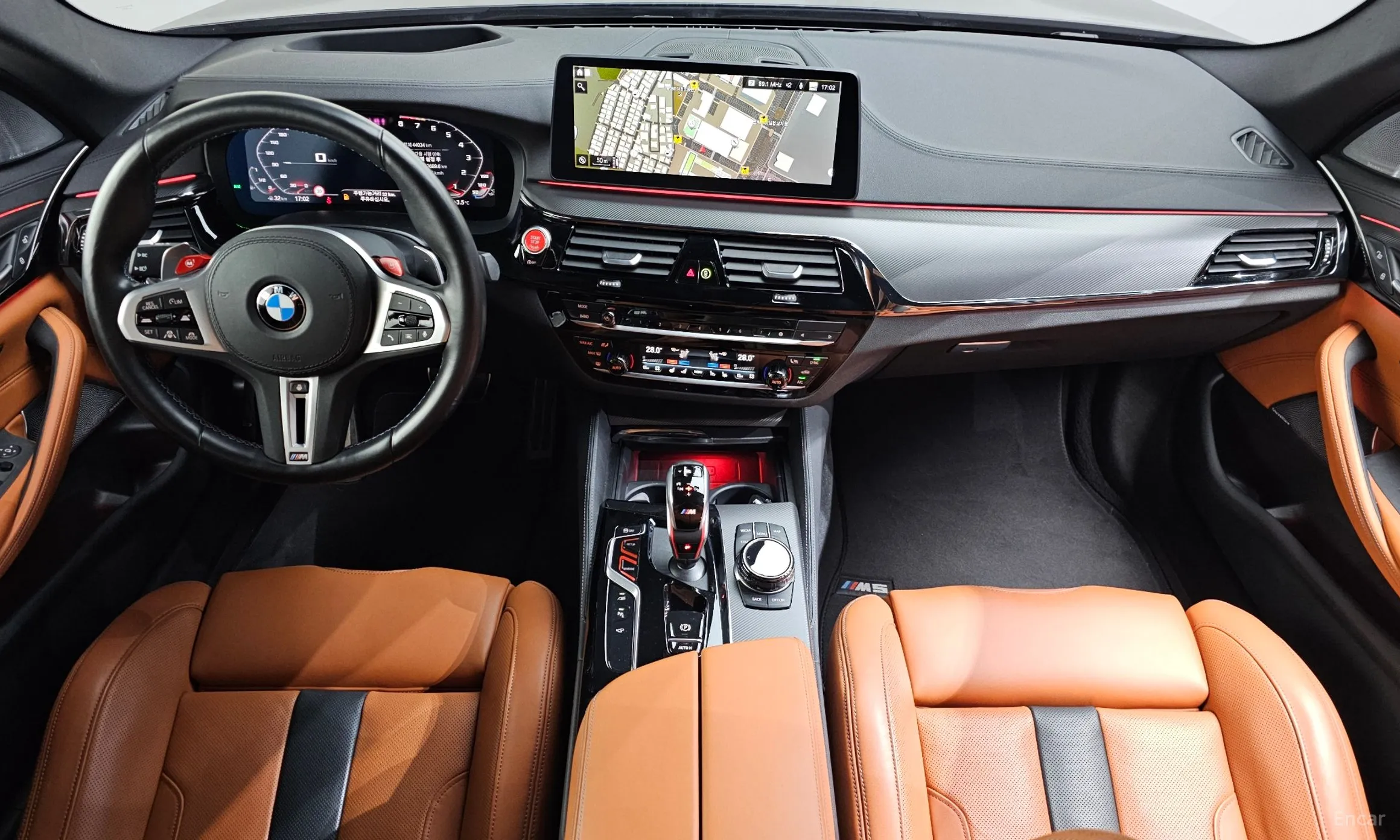 BMW M5 (F90) превью 7