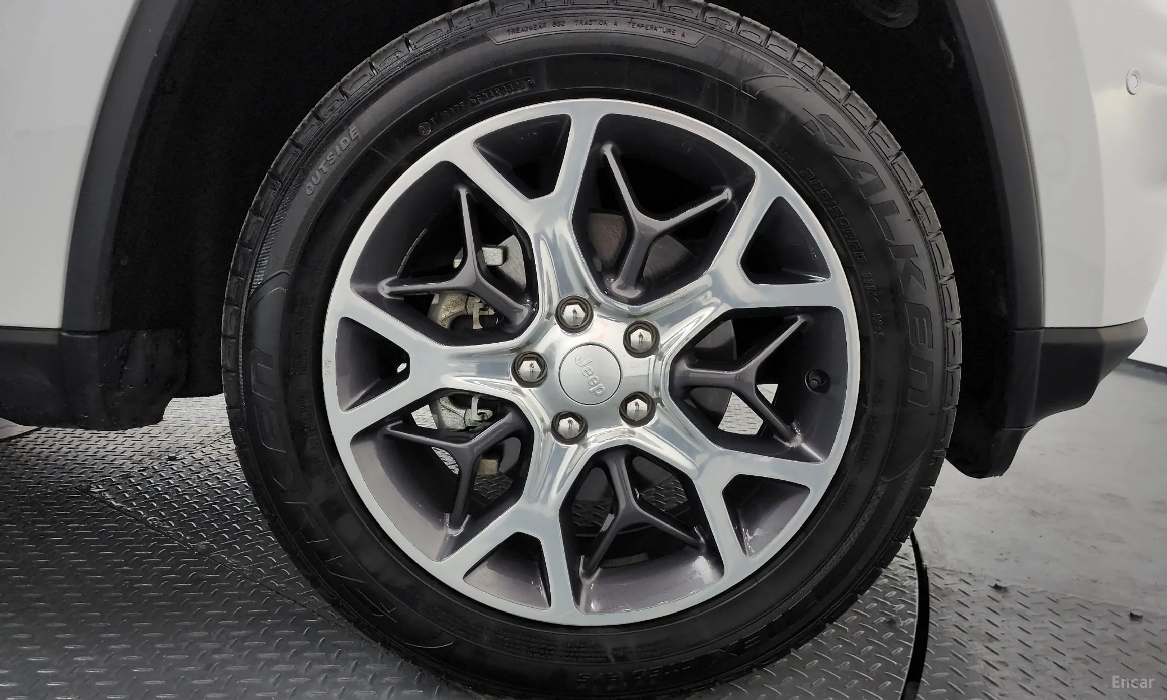Jeep Grand Cherokee превью 5