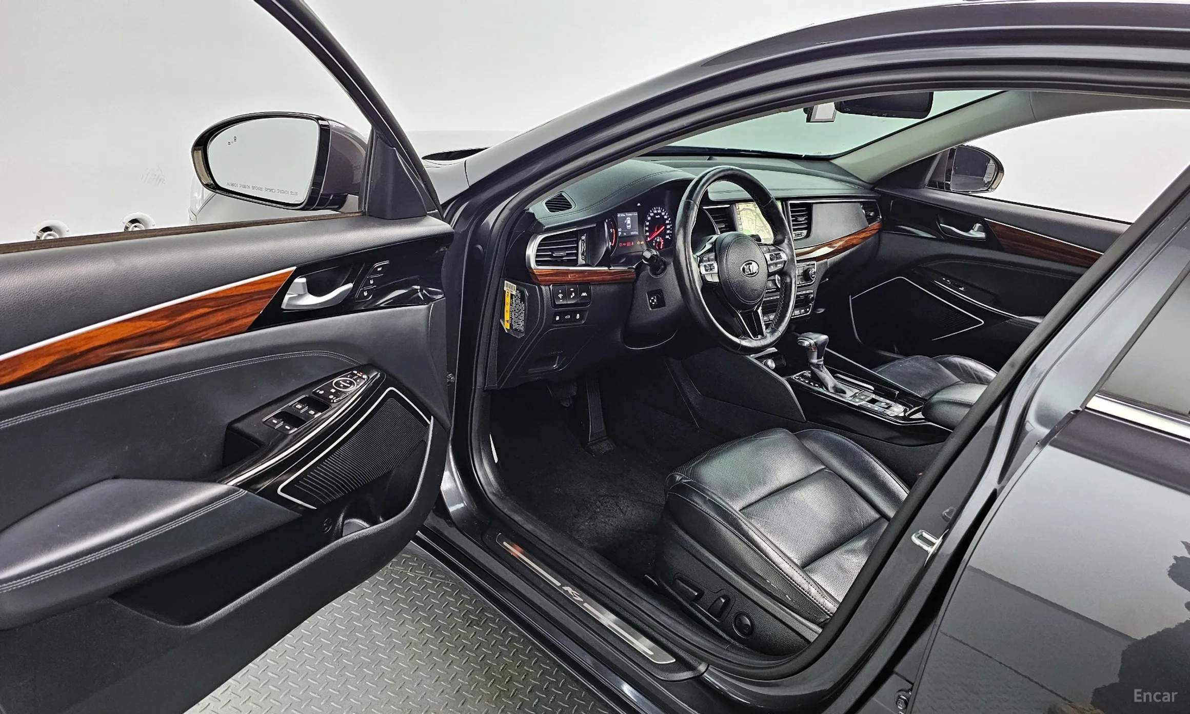 Kia K7 превью 11